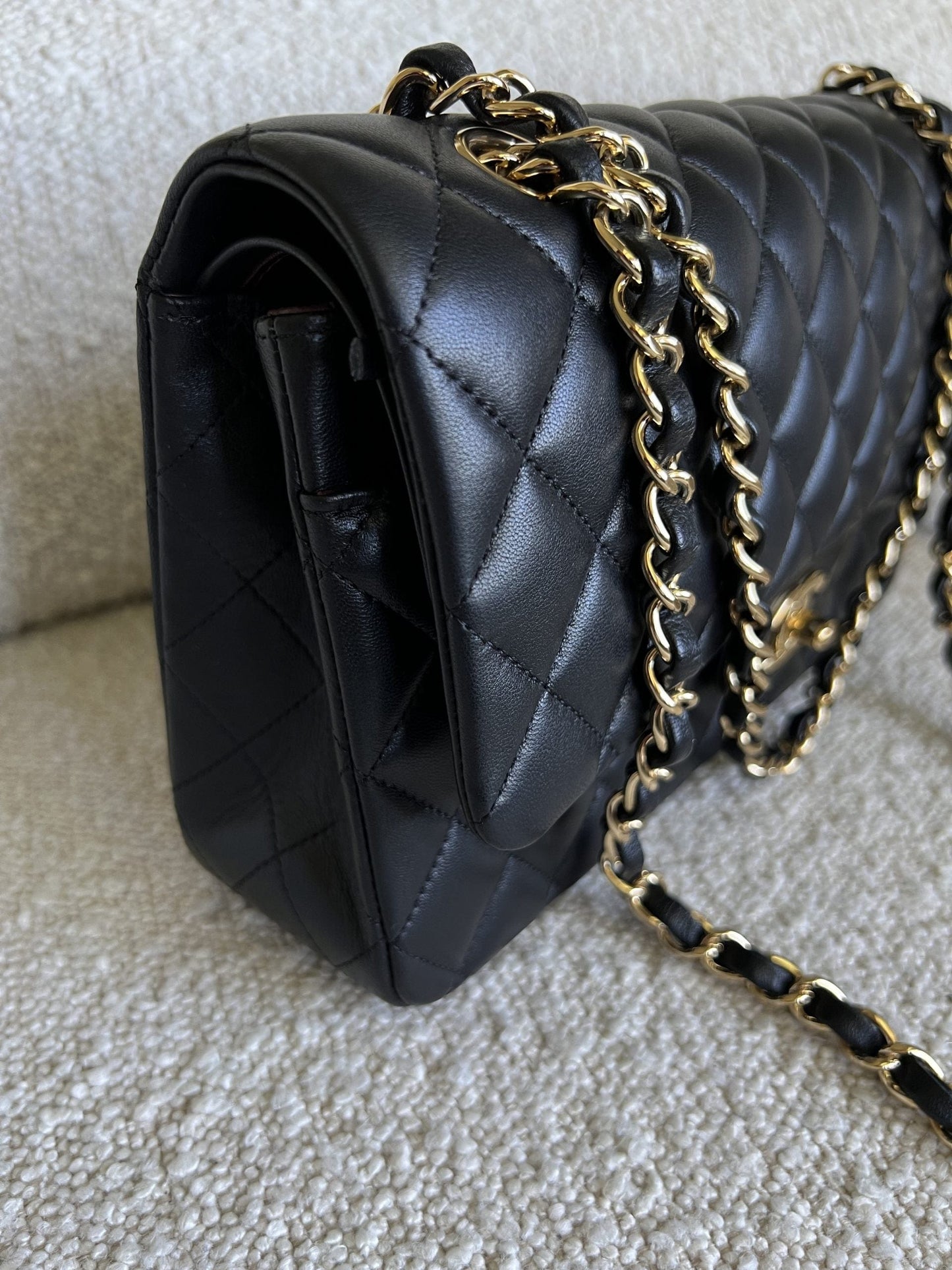 Chanel Black Lambskin Quilted Classic Flap Medium GHW
