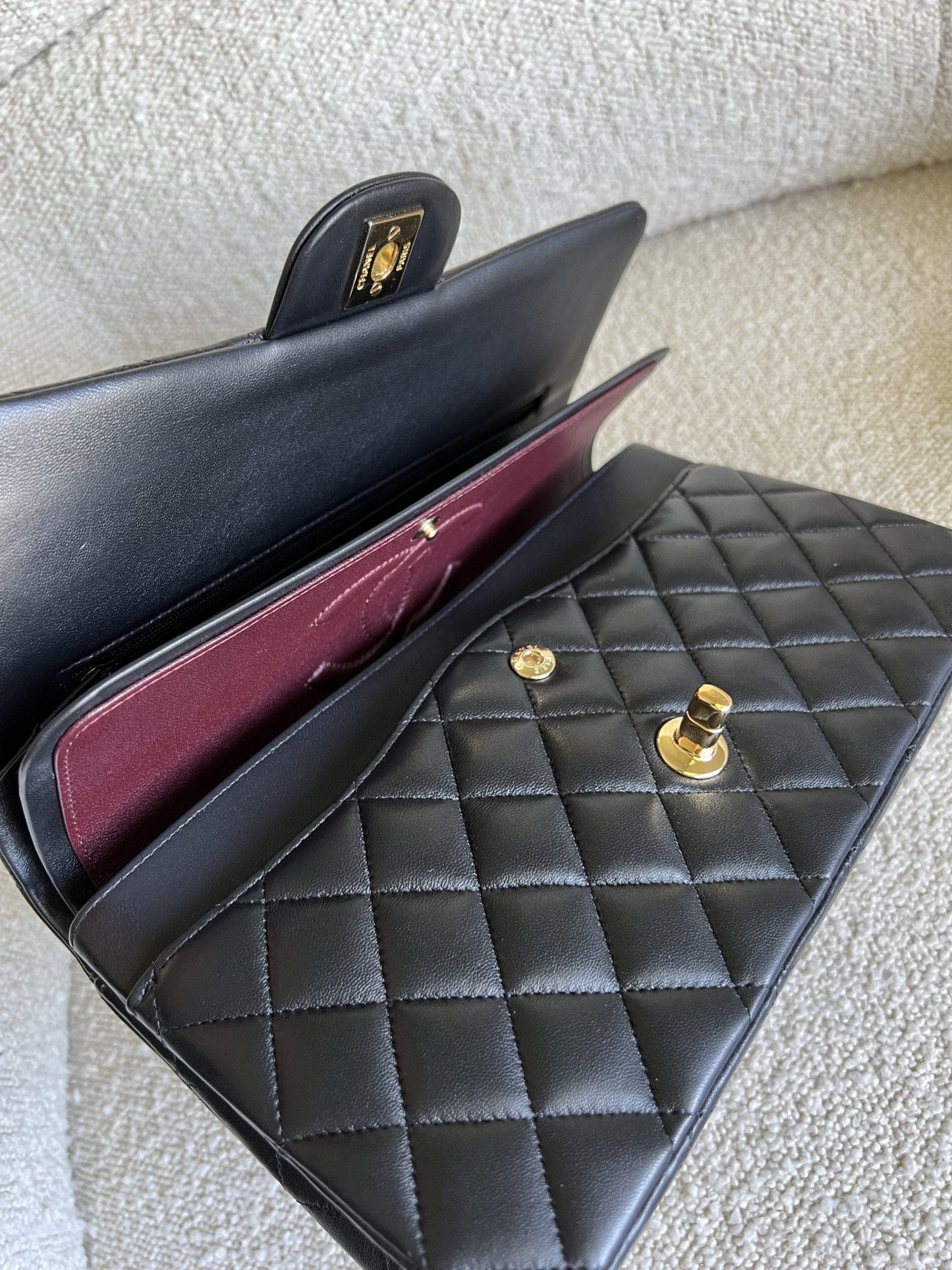 Chanel Black Lambskin Quilted Classic Flap Medium GHW