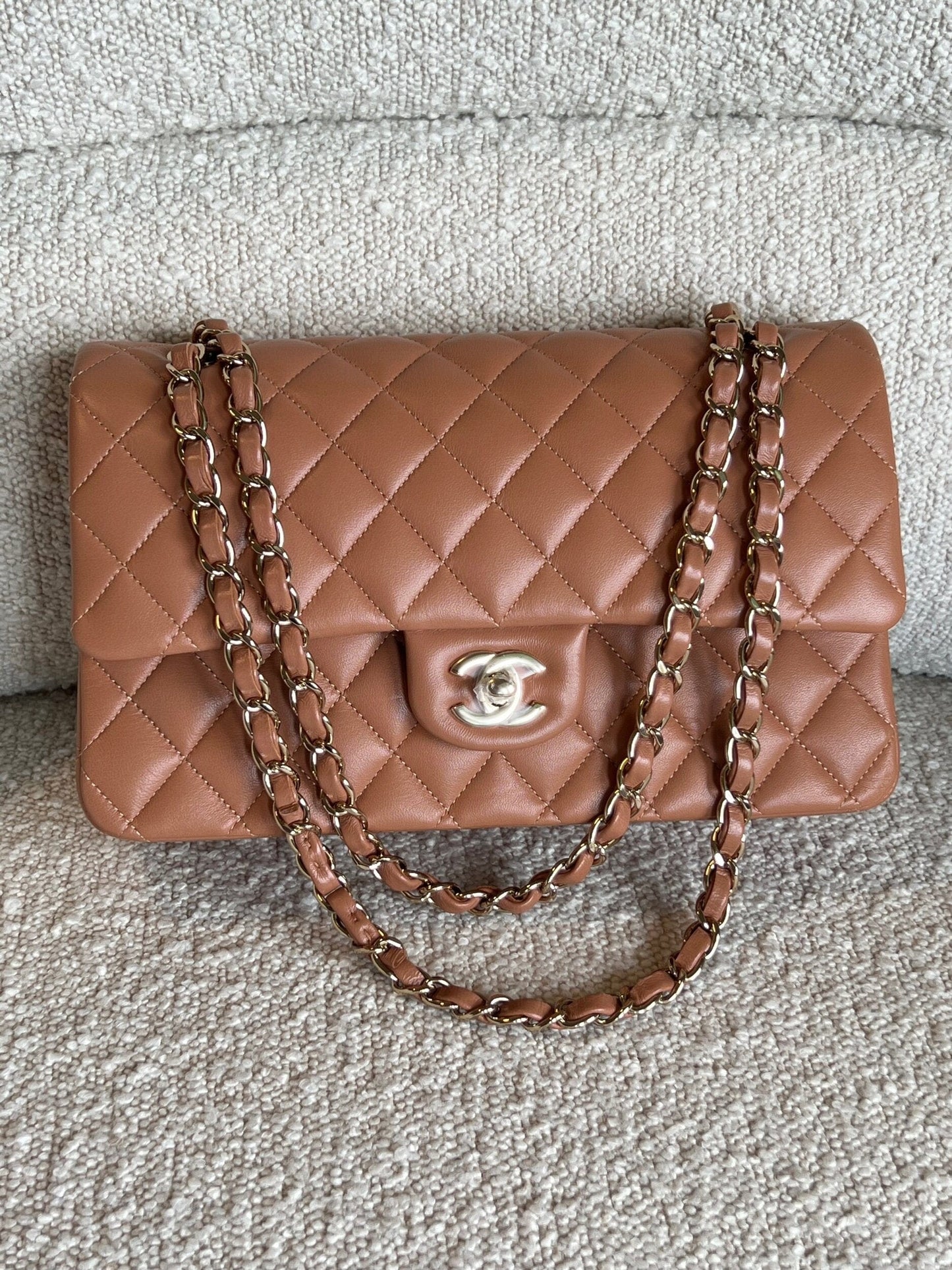 Chanel Caramel Lambskin Quilted Classic Flap Medium LGHW
