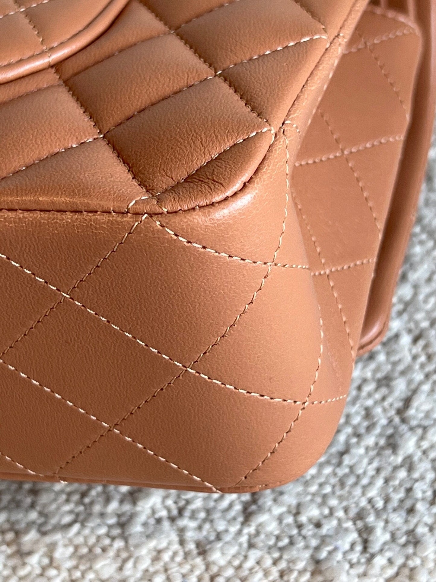 Chanel Caramel Lambskin Quilted Classic Flap Medium LGHW