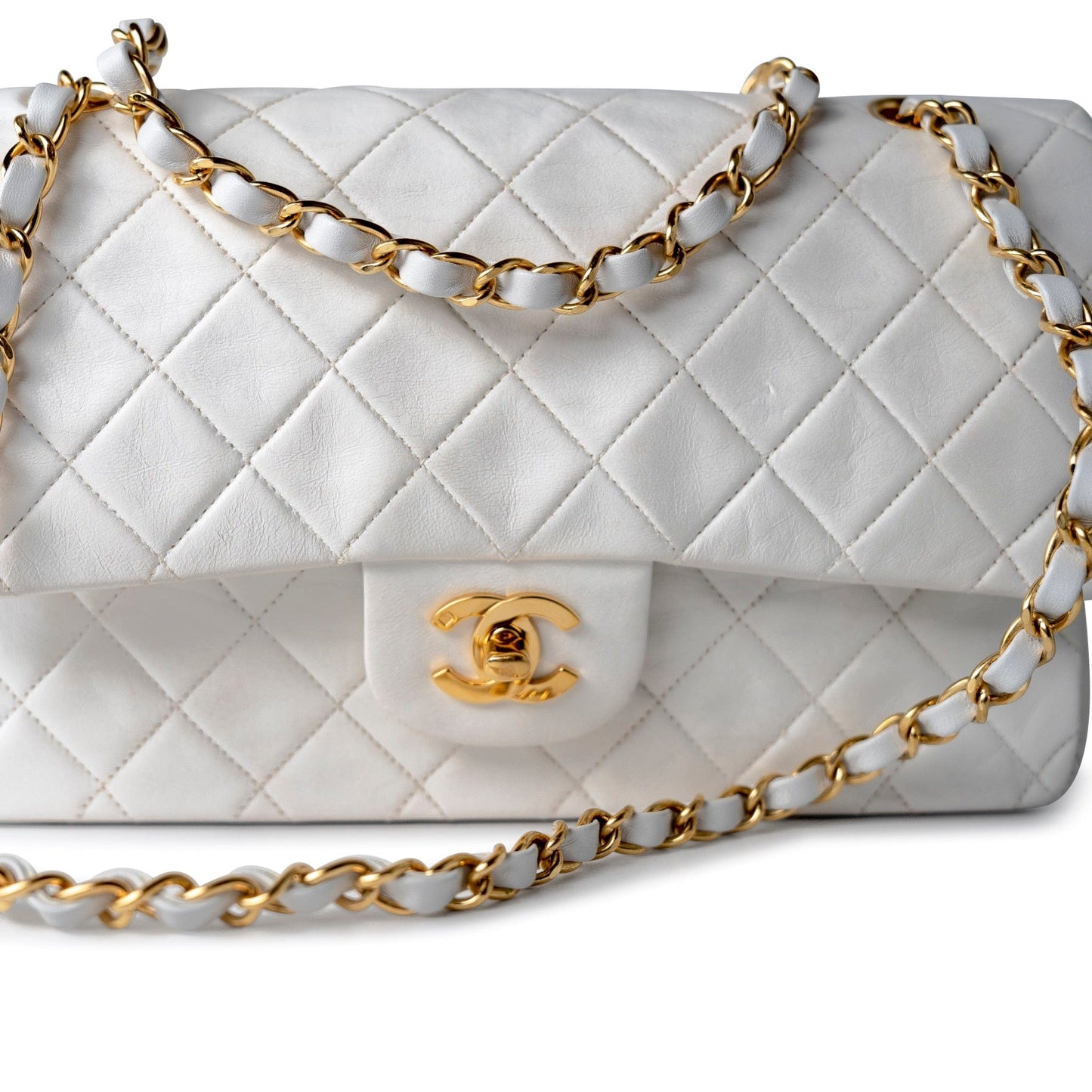 Chanel Vintage White Lambskin Quilted Classic Flap Medium GHW