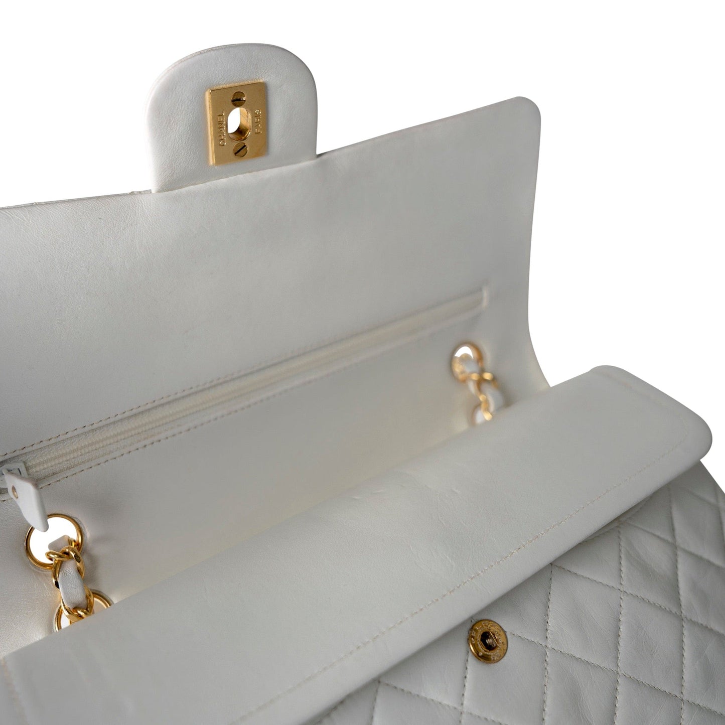 Chanel Vintage White Lambskin Quilted Classic Flap Medium GHW