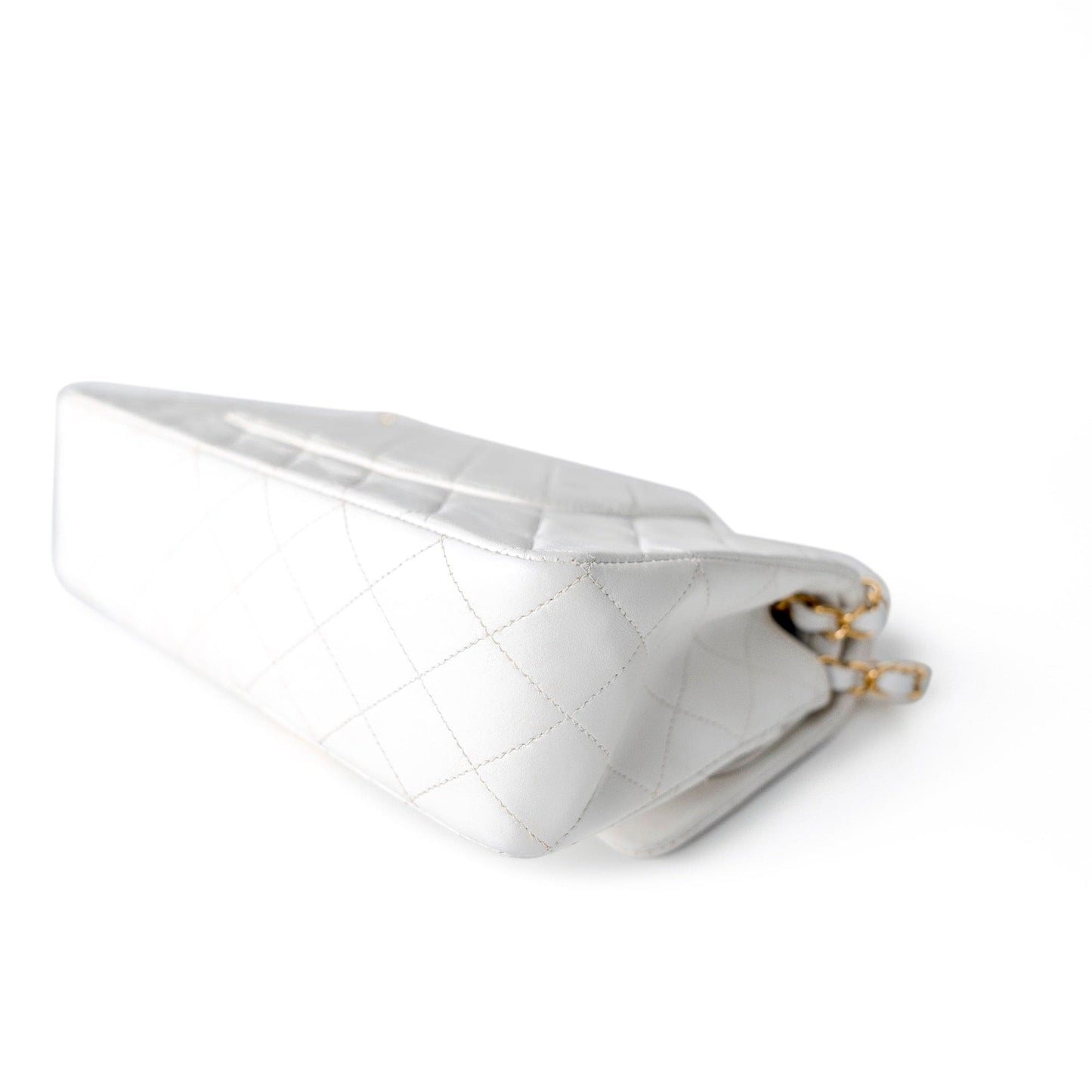 Chanel Vintage White Lambskin Quilted Classic Flap Medium GHW