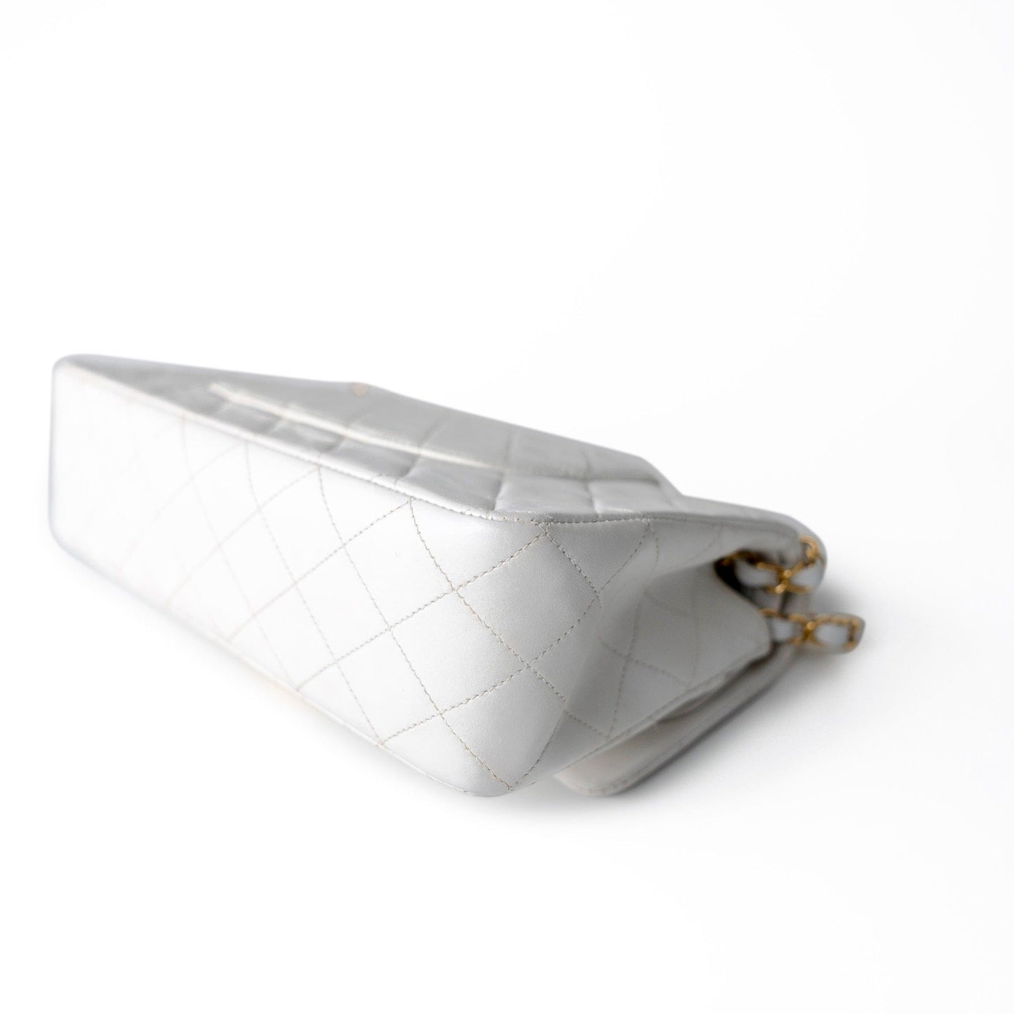 Chanel Vintage White Lambskin Quilted Classic Flap Medium GHW