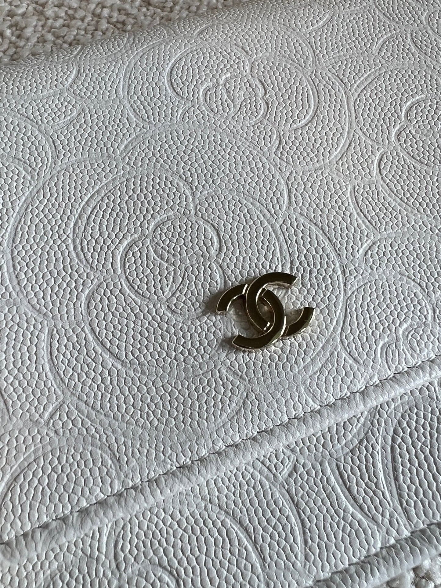 Chanel White Caviar Quilted Camellia Wallet on Chain LGHW (WOC)