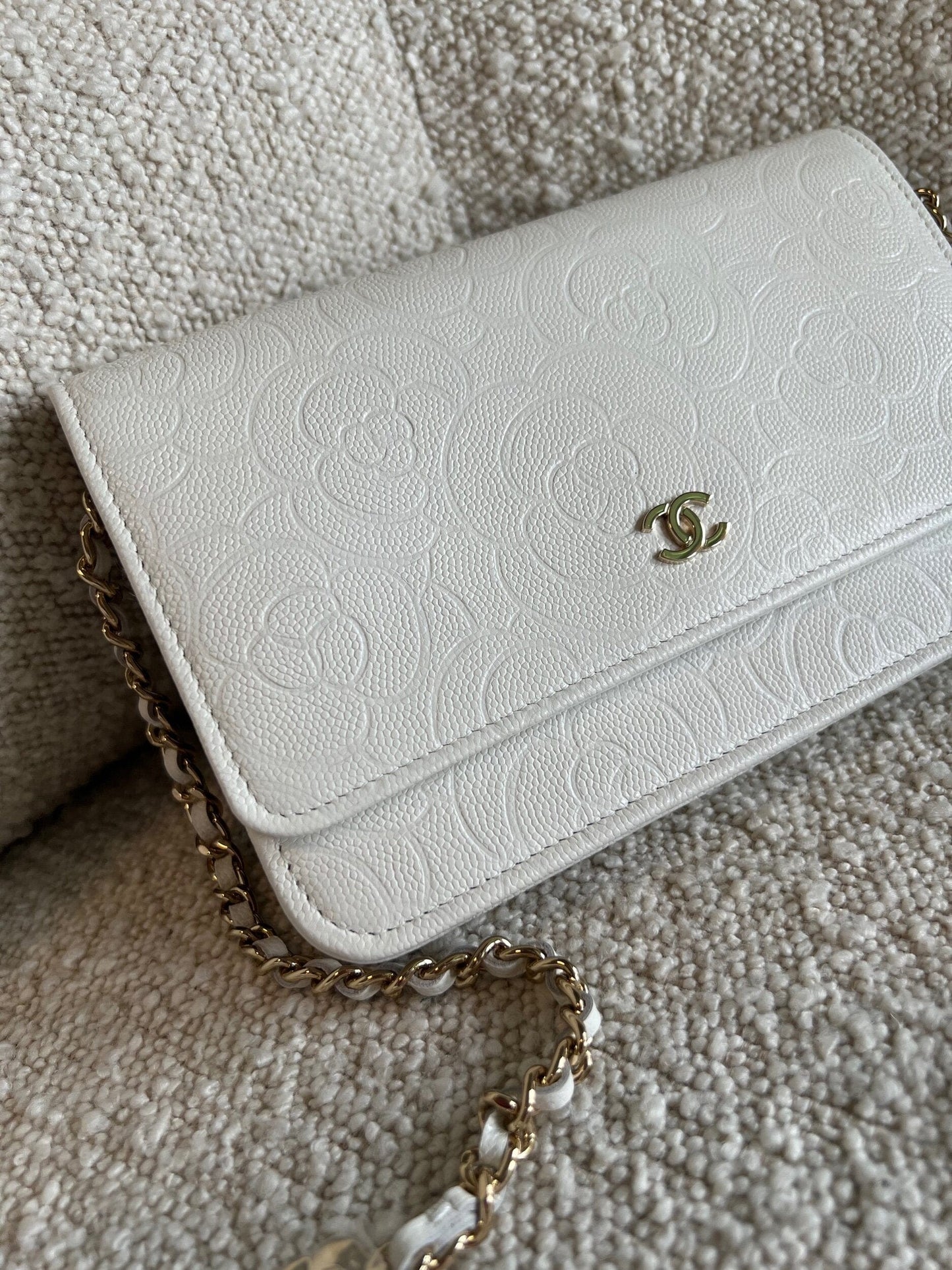 Chanel White Caviar Quilted Camellia Wallet on Chain LGHW (WOC)