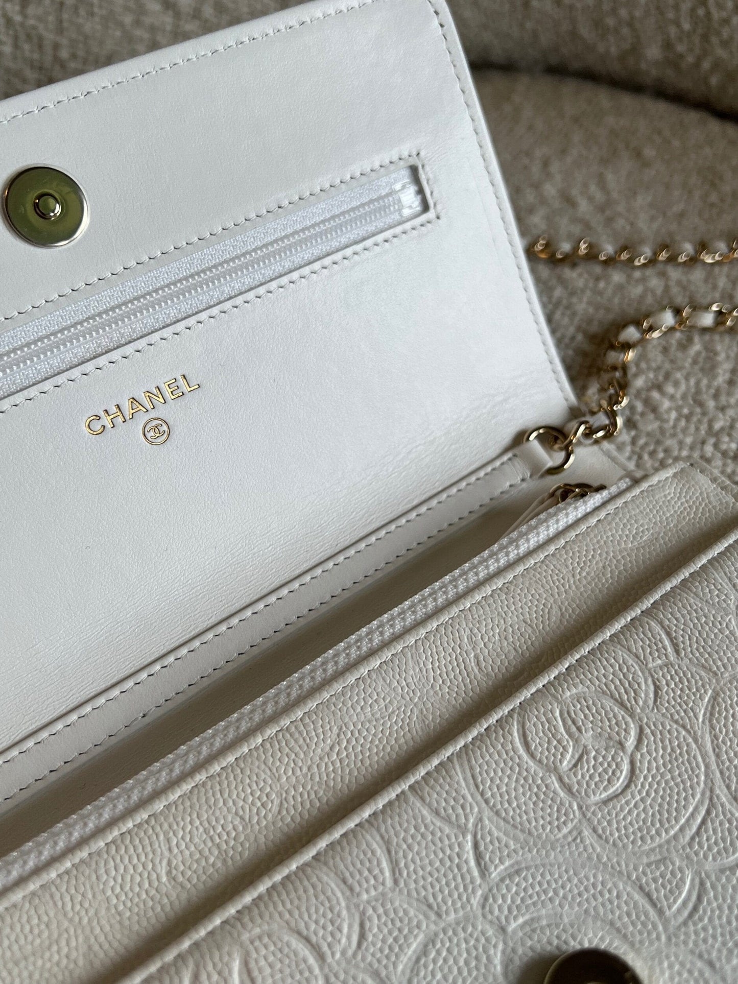 Chanel White Caviar Quilted Camellia Wallet on Chain LGHW (WOC)