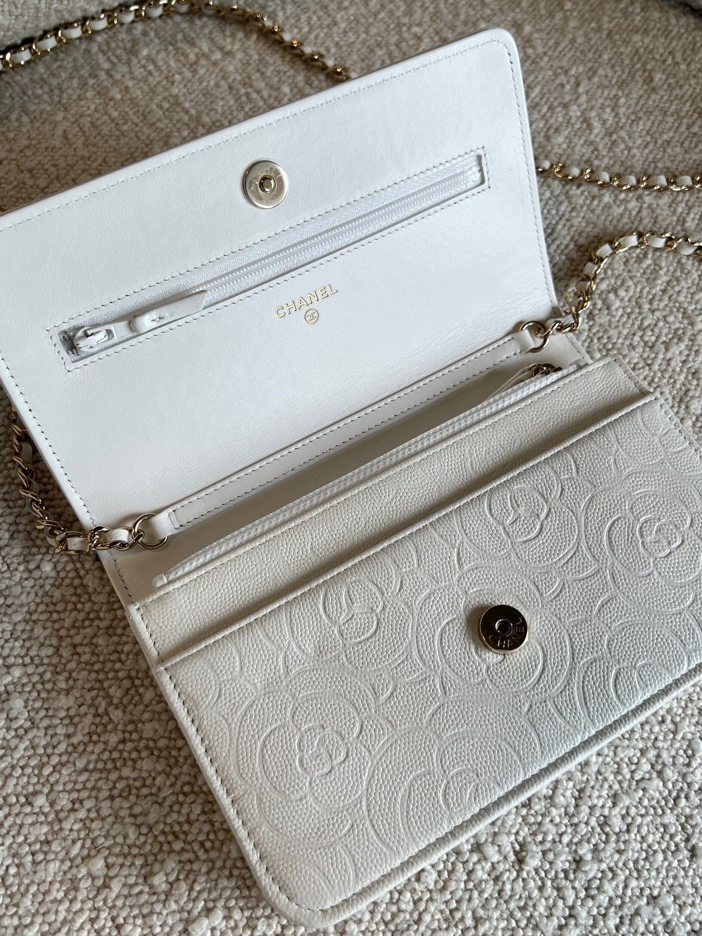 Chanel White Caviar Quilted Camellia Wallet on Chain LGHW (WOC)