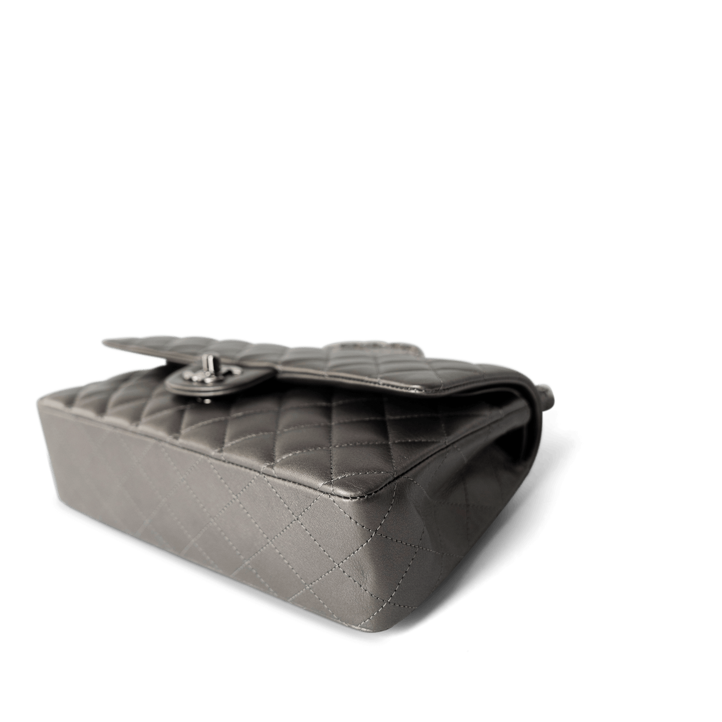 21B Metallic Ruthenium Lambskin Quilted Classic Flap Medium Ruthenium Hardware