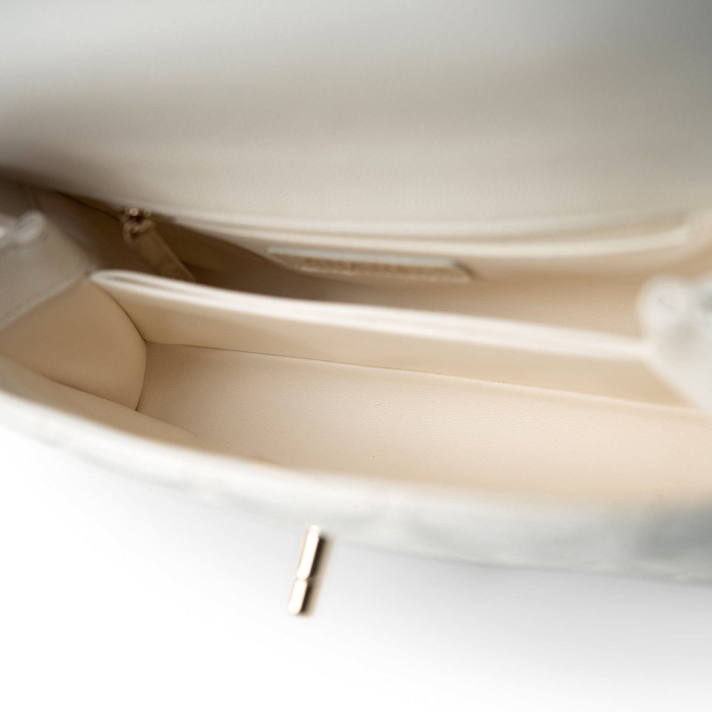 21A White Caviar Quilted Coco Handle Small Light Gold Hardware