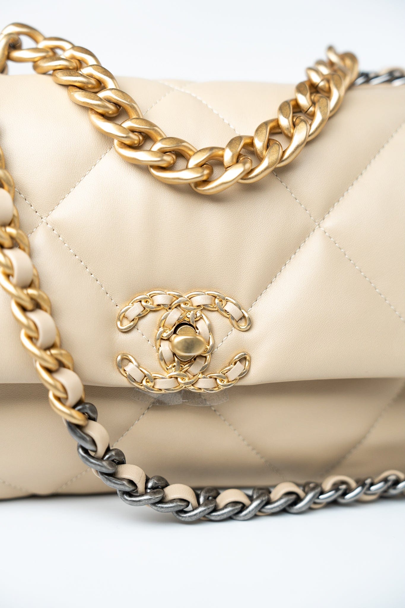 22S Beige Lambskin Quilted Small 19 Flap Mixed Hardware