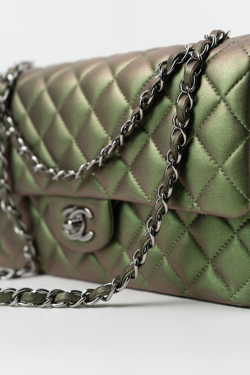 17S Green Iridescent Lambskin Quilted Classic Flap Medium RHW