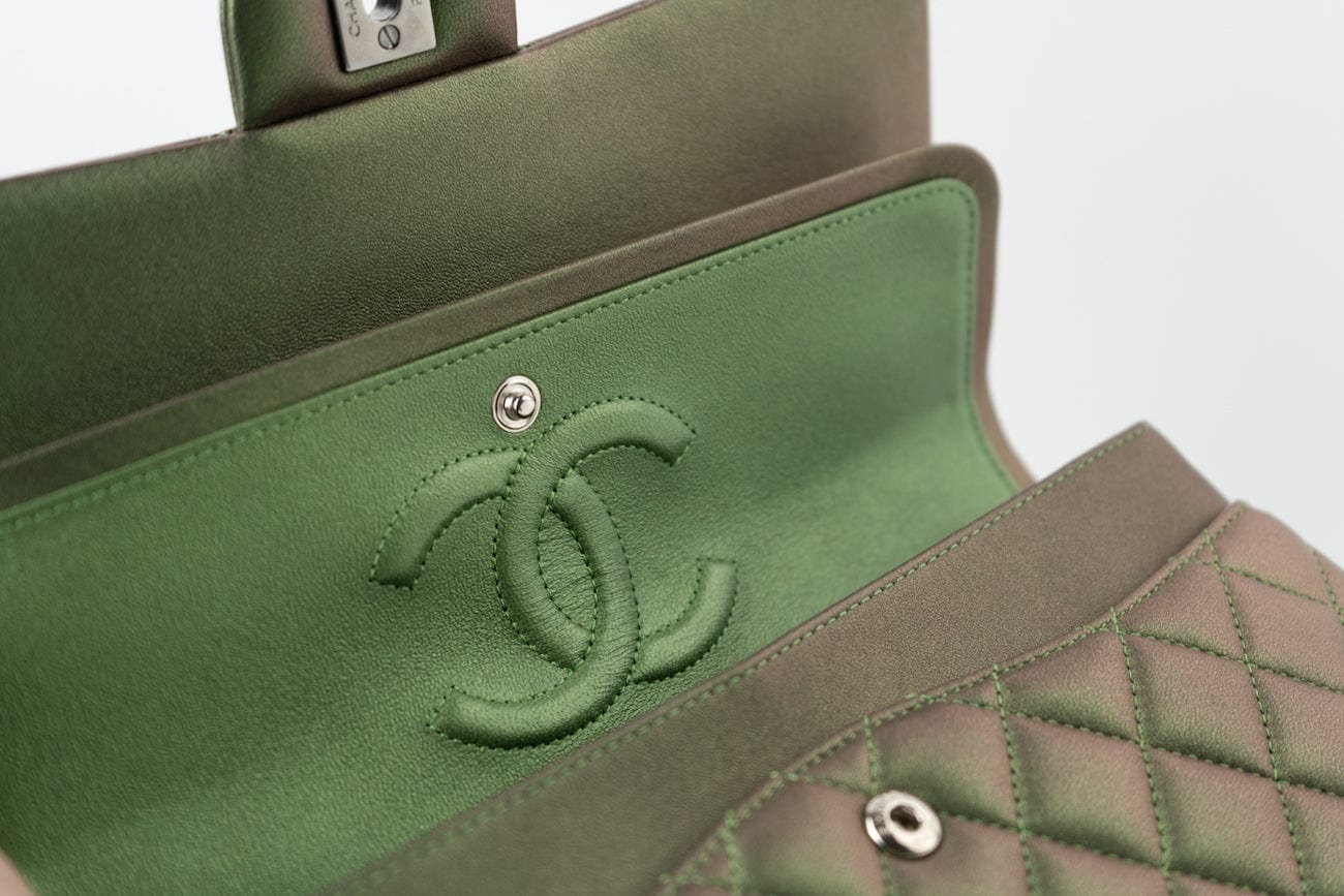 17S Green Iridescent Lambskin Quilted Classic Flap Medium RHW