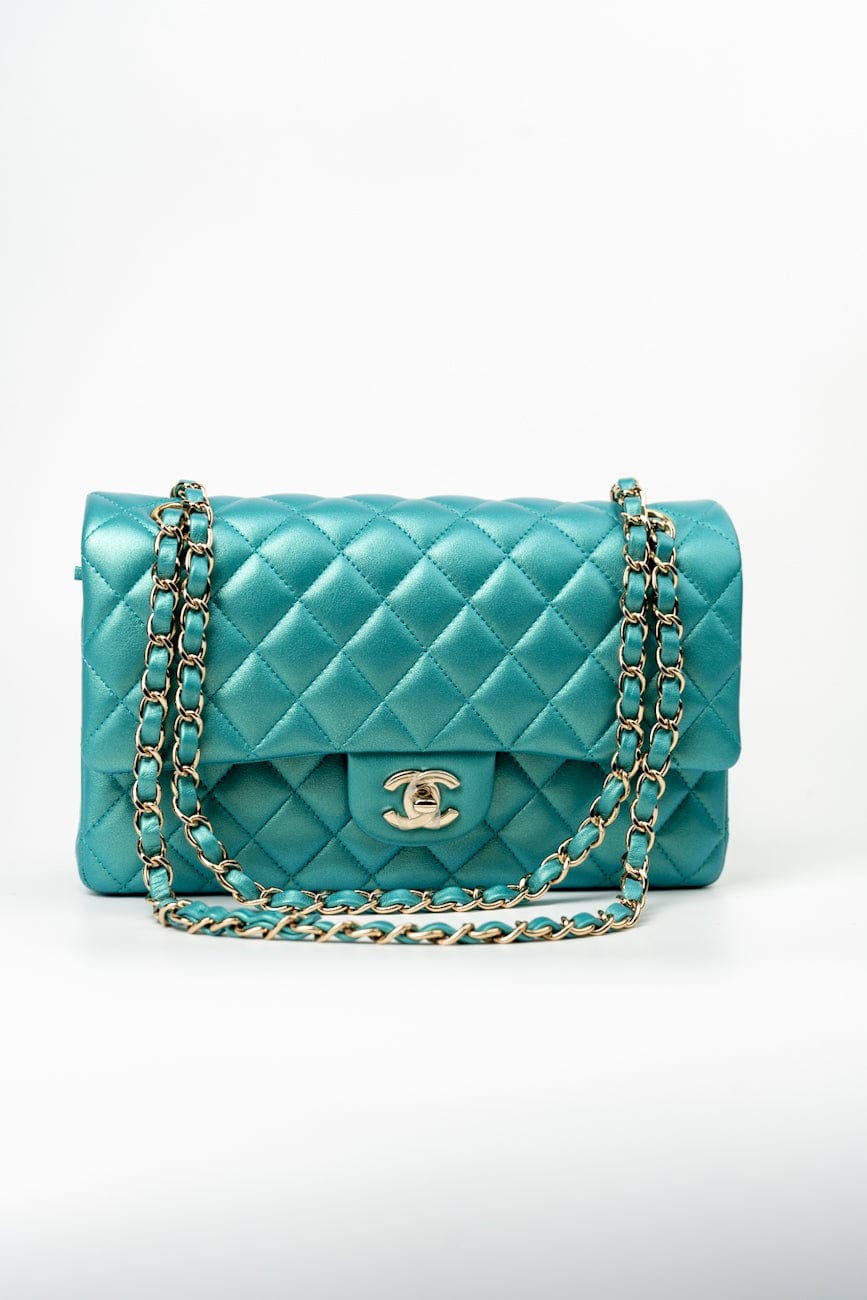 21S Iridescent Green Lambskin Quilted Classic Flap Medium LGHW