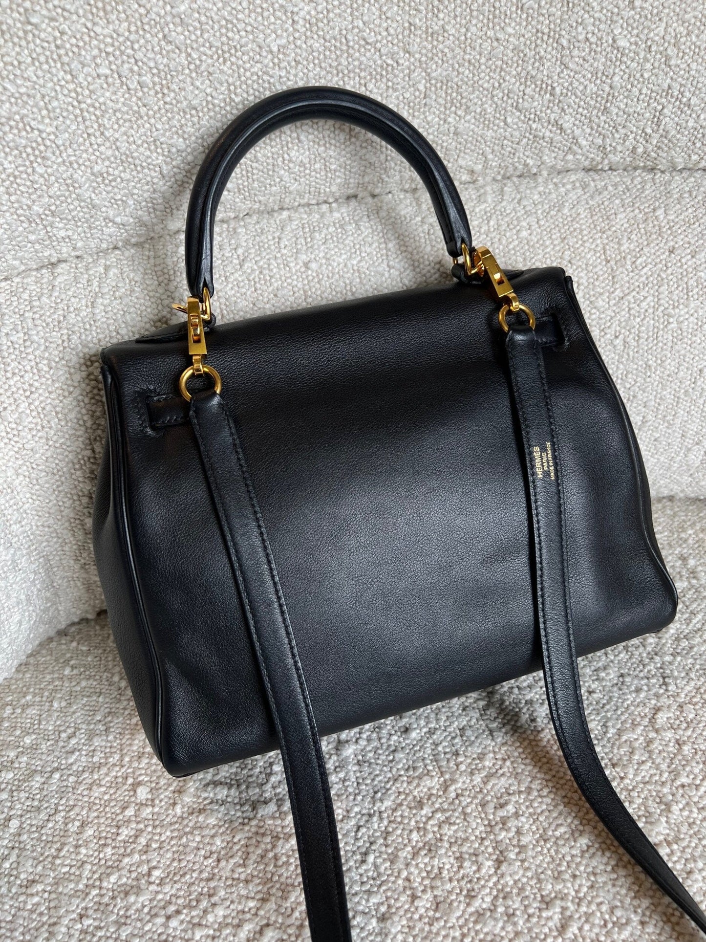 Hermes Kelly 25 Black GHW