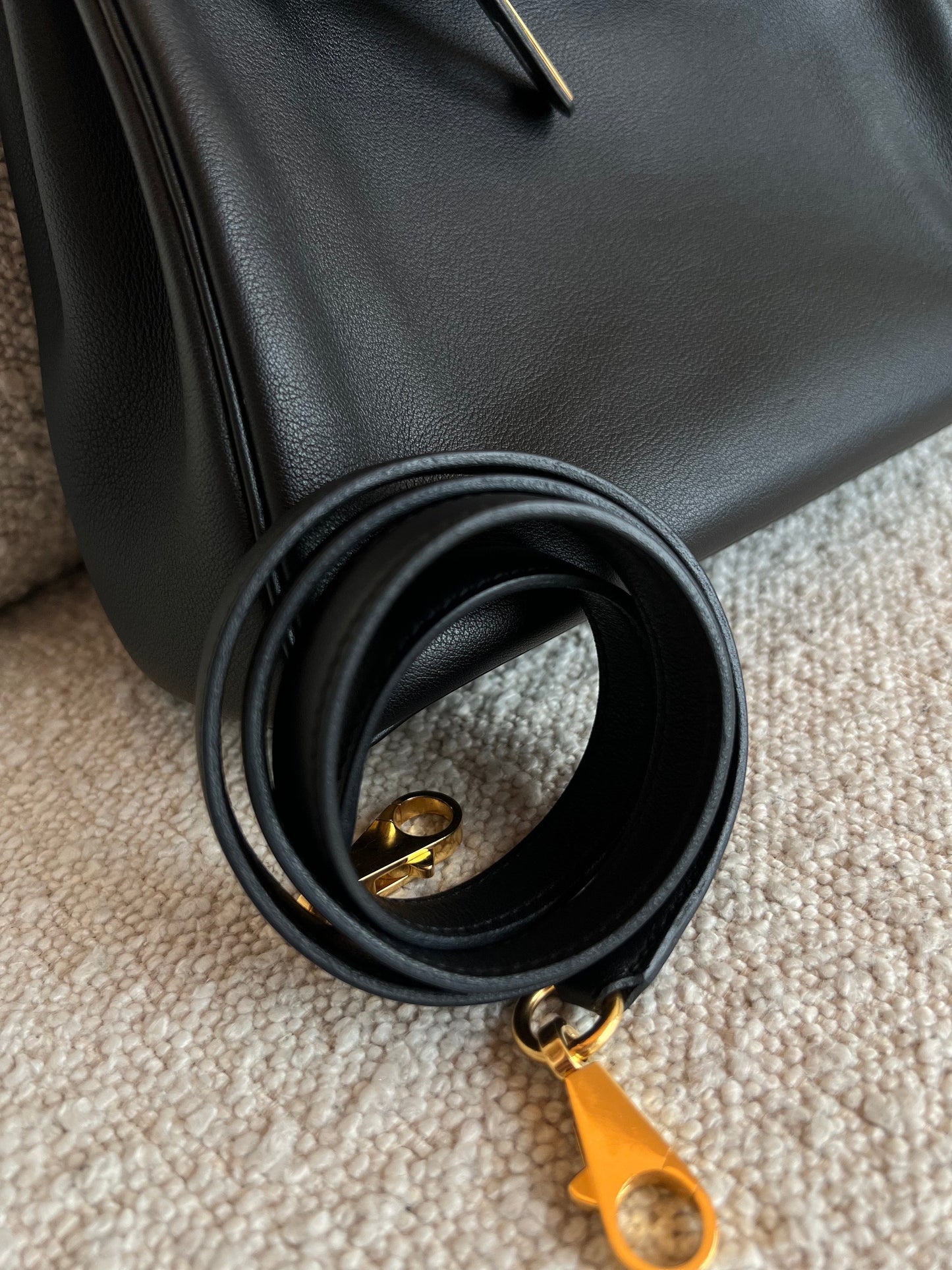 Hermes Kelly 25 Black GHW