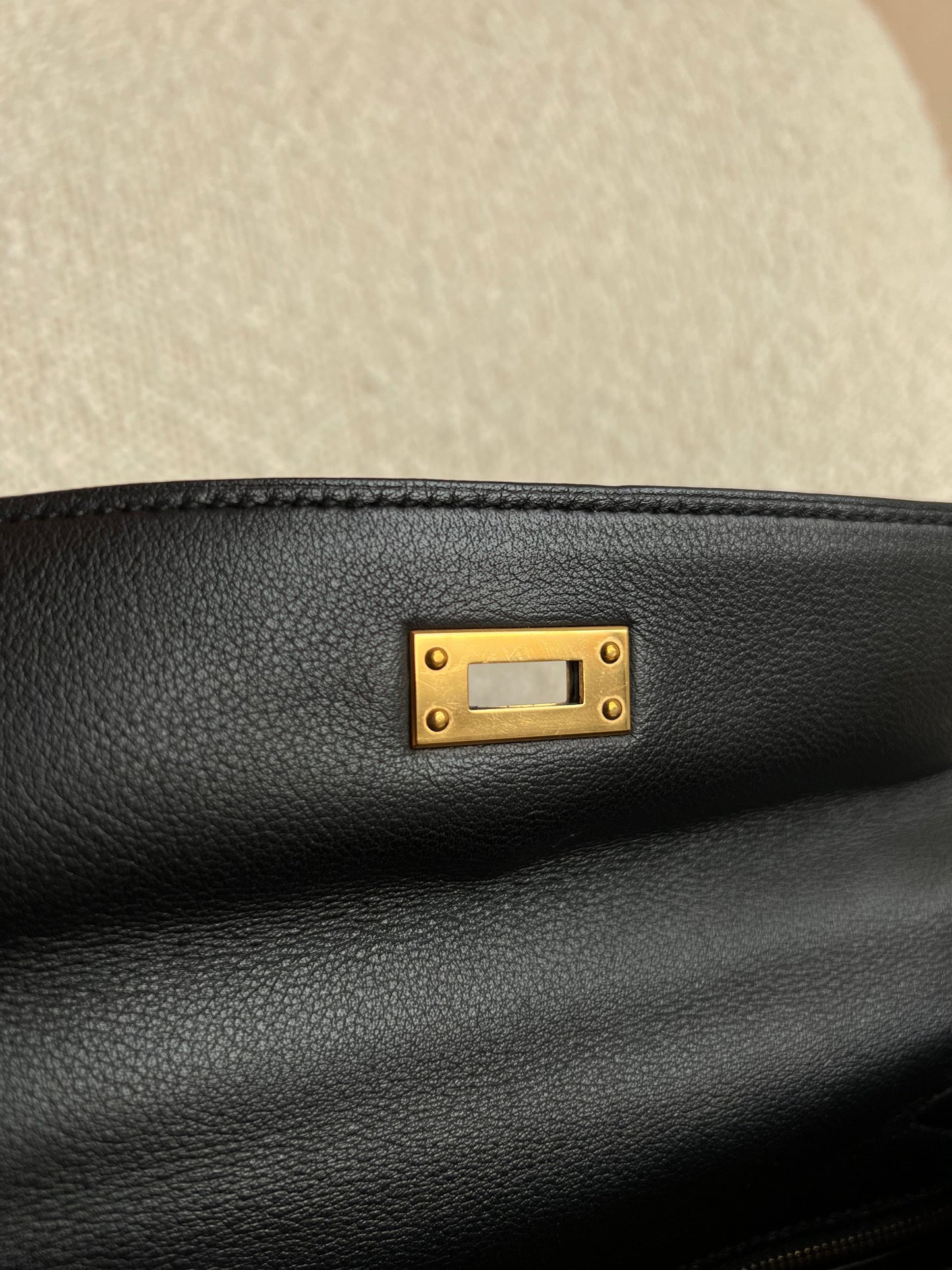 Hermes Kelly 25 Black GHW