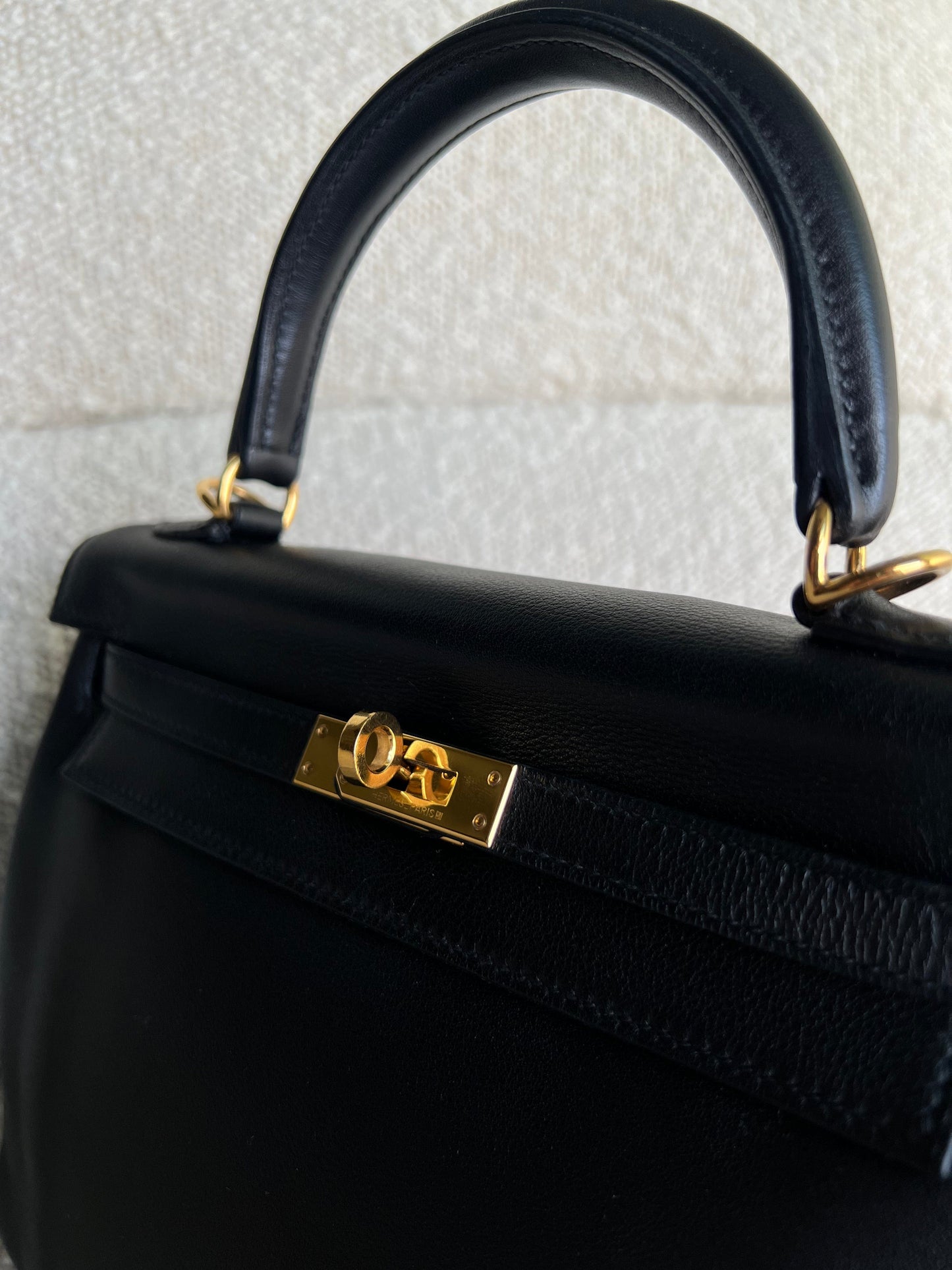 Hermes Kelly 25 Black GHW