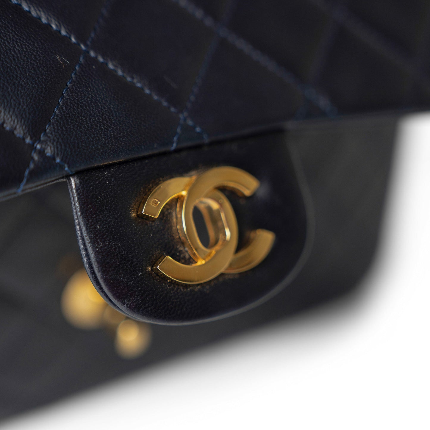 Vintage Navy Lambskin Quilted Classic Flap Medium Gold Hardware