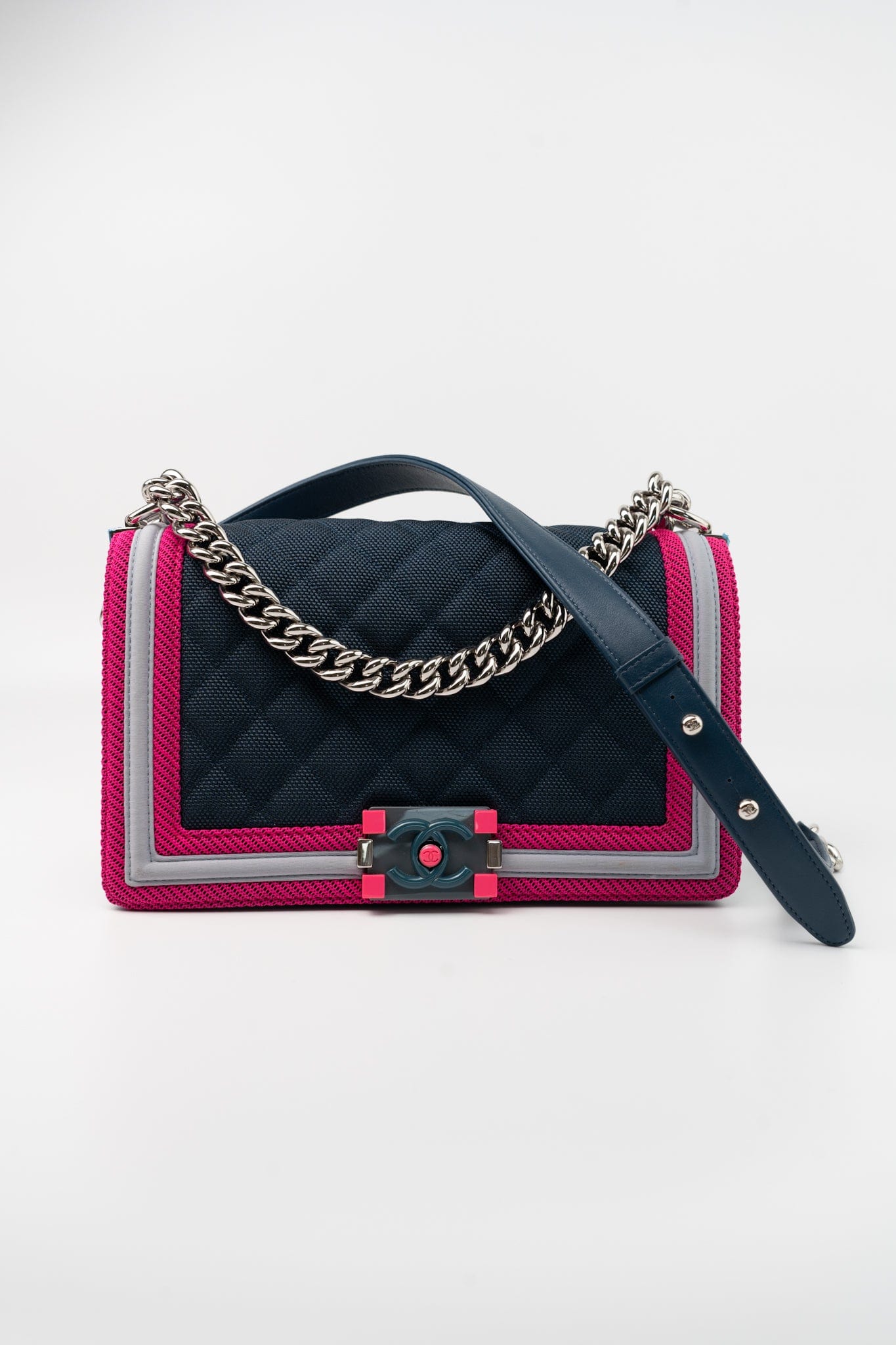 Nylon Quilted Medium Fluo Boy Flap Dark Navy Fuchsia Grey