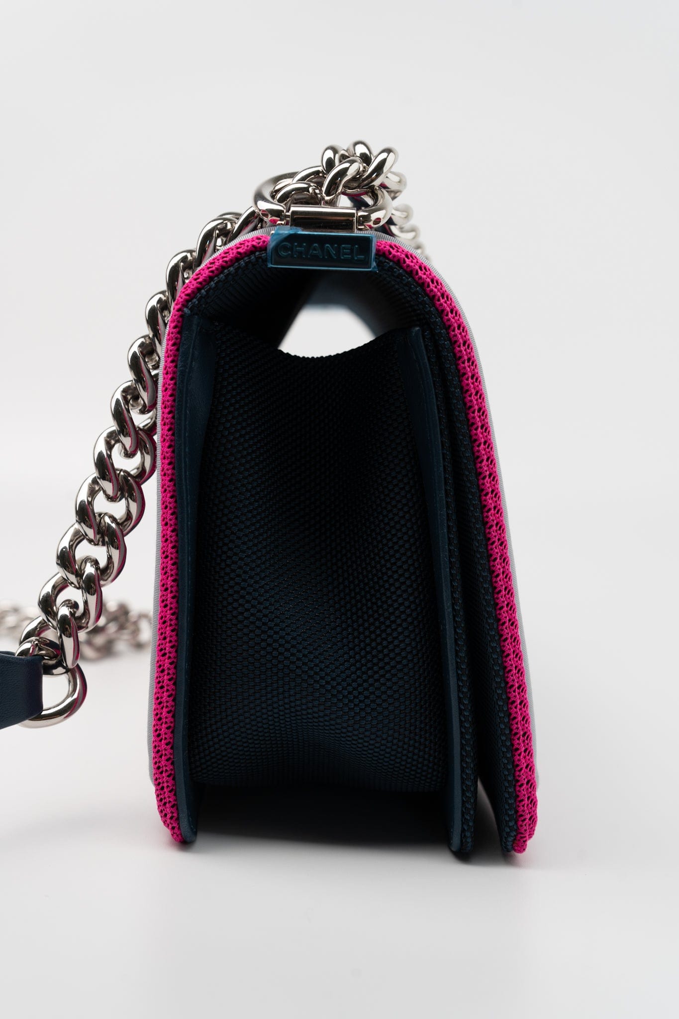 Nylon Quilted Medium Fluo Boy Flap Dark Navy Fuchsia Grey