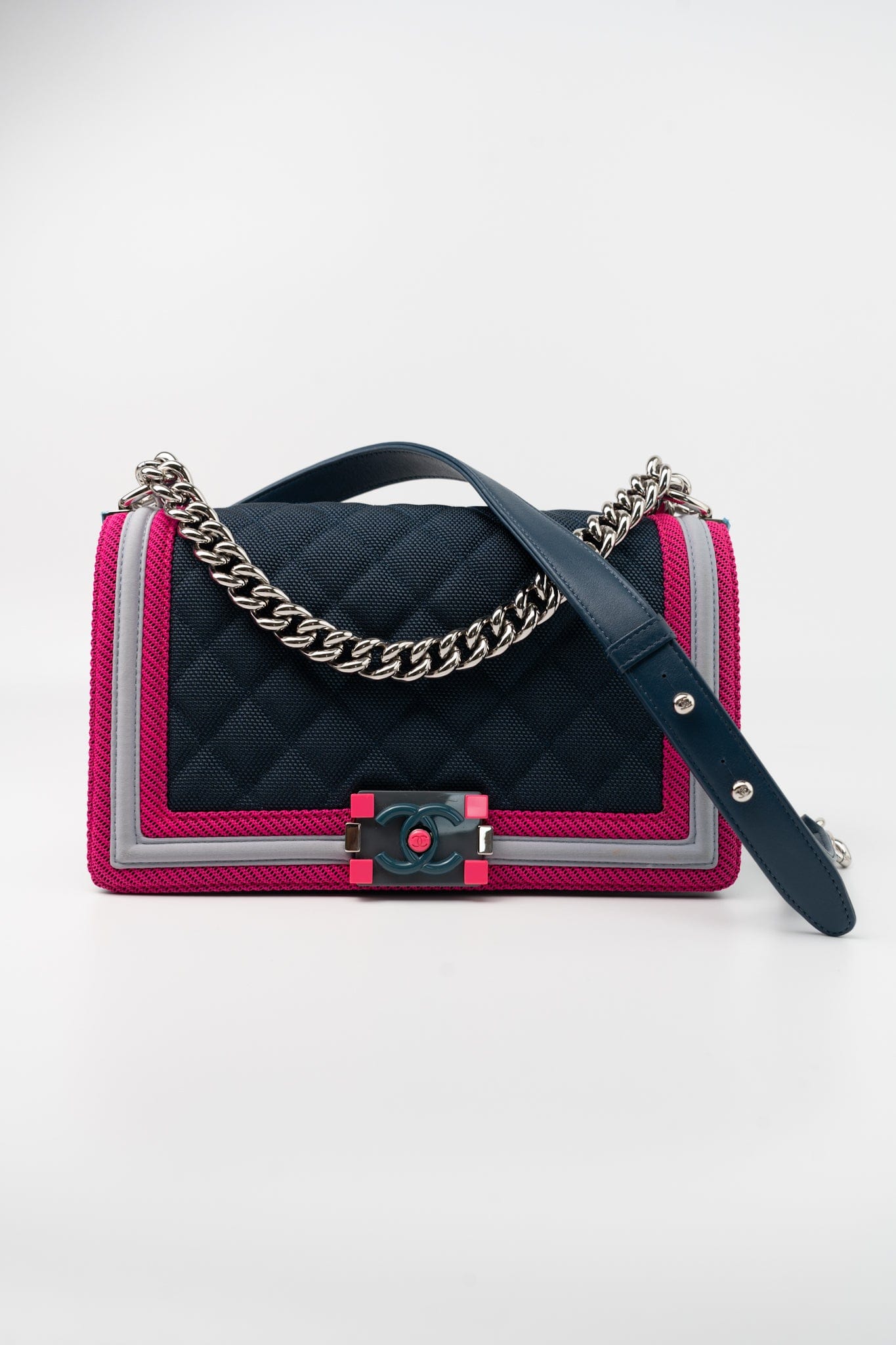 Nylon Quilted Medium Fluo Boy Flap Dark Navy Fuchsia Grey