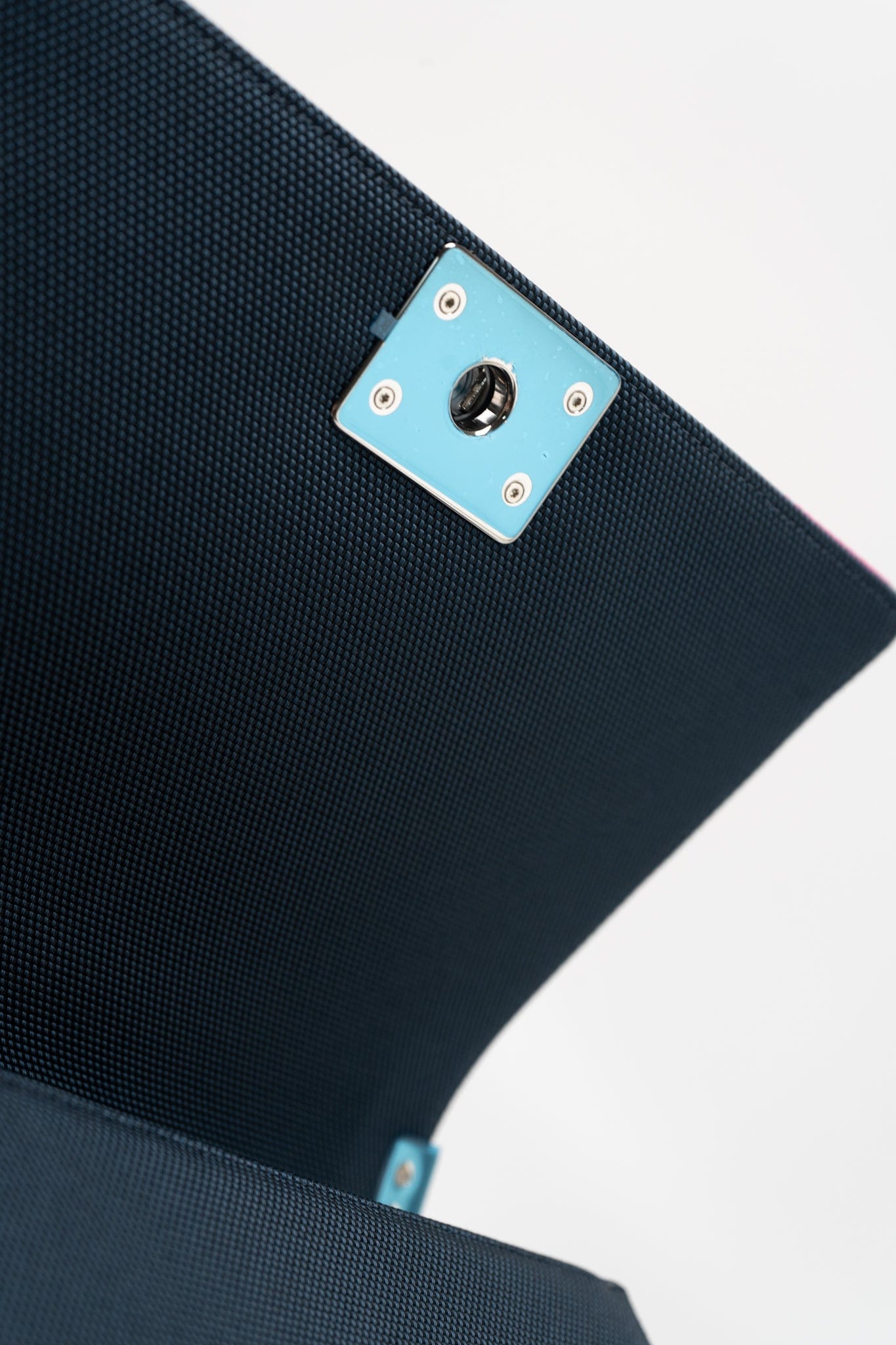 Nylon Quilted Medium Fluo Boy Flap Dark Navy Fuchsia Grey