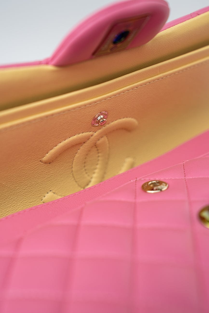 21P Pink Lambskin Quilted Classic Flap Small Yellow Interior / Rainbow Hardware