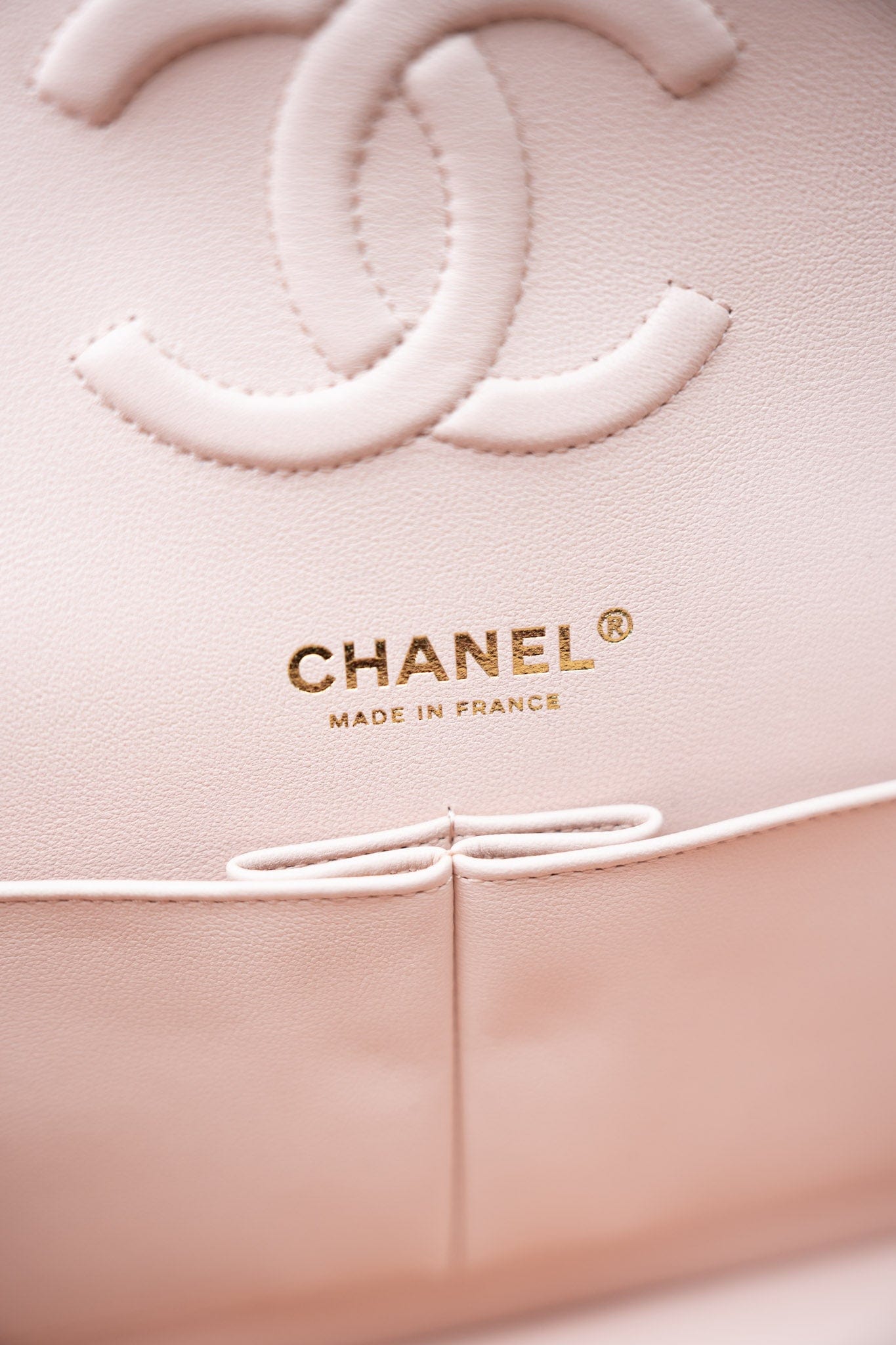 22c Beige Caviar Quilted Classic Flap Light Gold Hardware