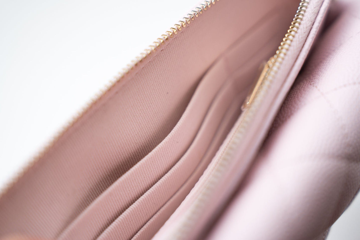 22P Light Pink Caviar Quilted Flap Phone Holder with Classic Chain LGHW