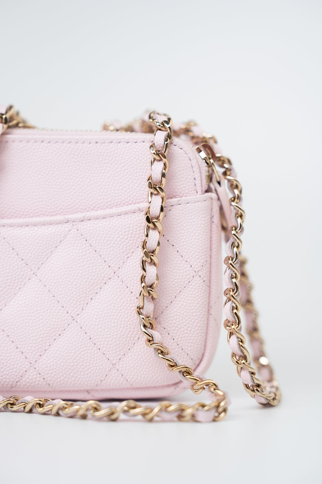 22P Light Pink Caviar Quilted Flap Phone Holder with Classic Chain LGHW