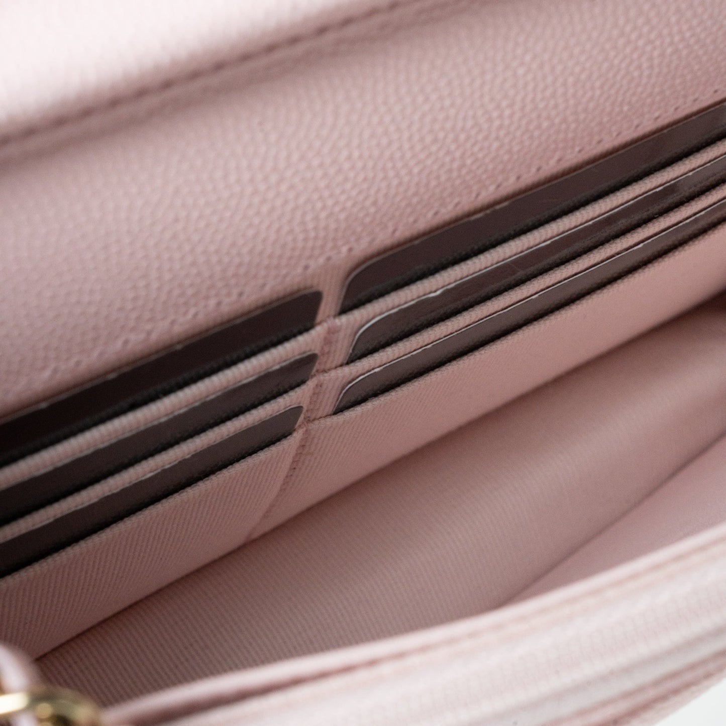 22S Light Pink Caviar  Quilted Wallet On Chain (WOC) LGHW