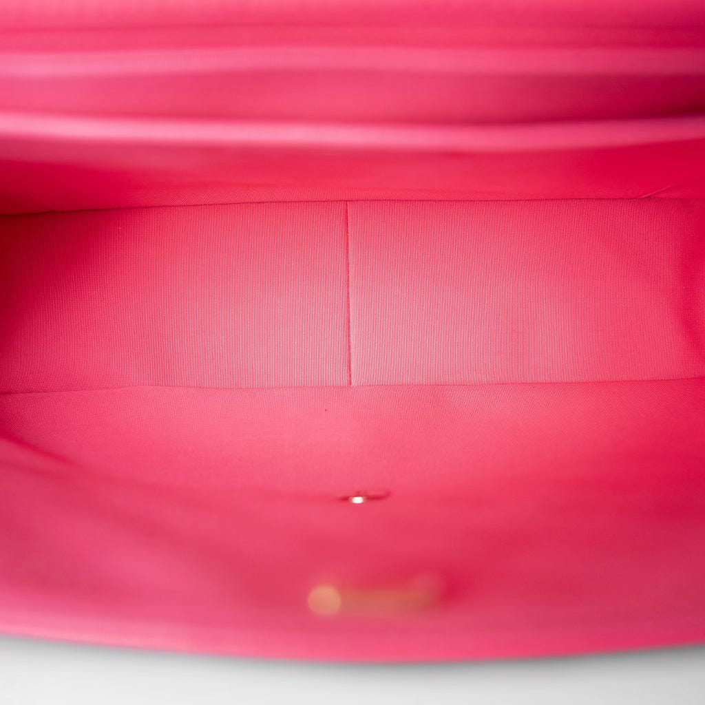 24C Maxi Travel Flap Pink Caviar Quilted Light Gold Hardware