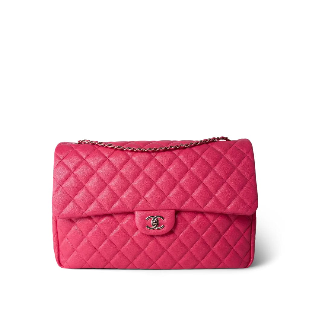 24C Maxi Travel Flap Pink Caviar Quilted Light Gold Hardware