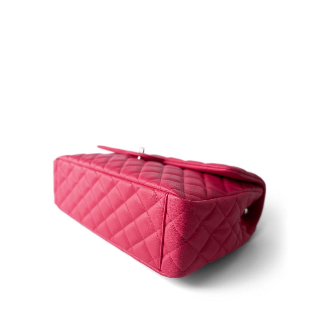 24C Maxi Travel Flap Pink Caviar Quilted Light Gold Hardware