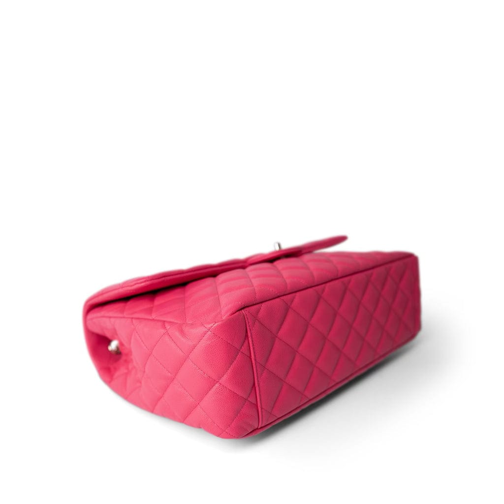 24C Maxi Travel Flap Pink Caviar Quilted Light Gold Hardware