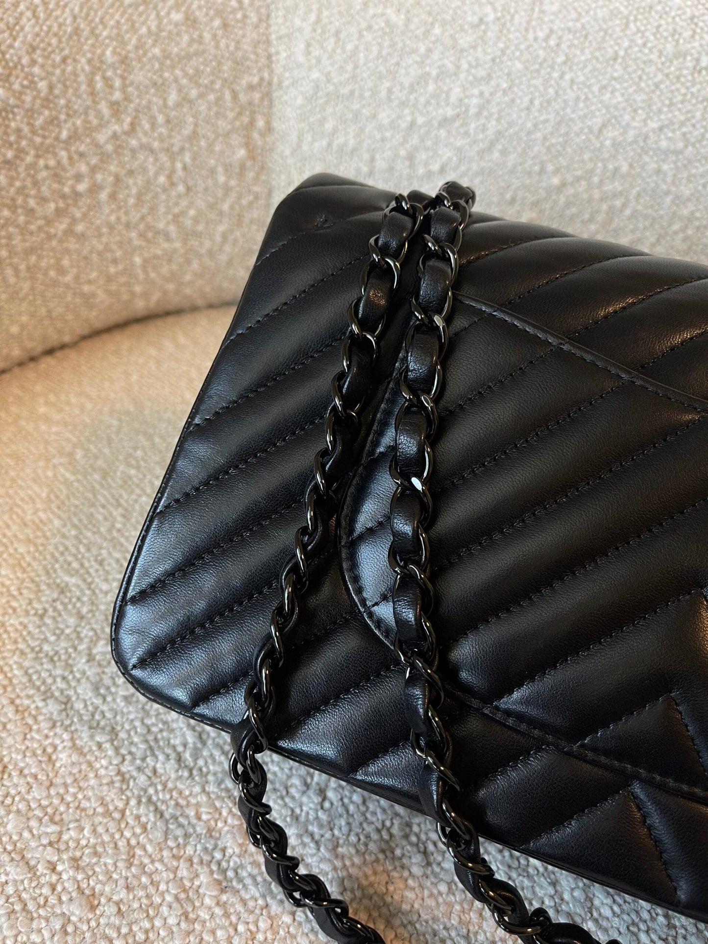 So Black Lambskin Chevron Medium Classic Flap