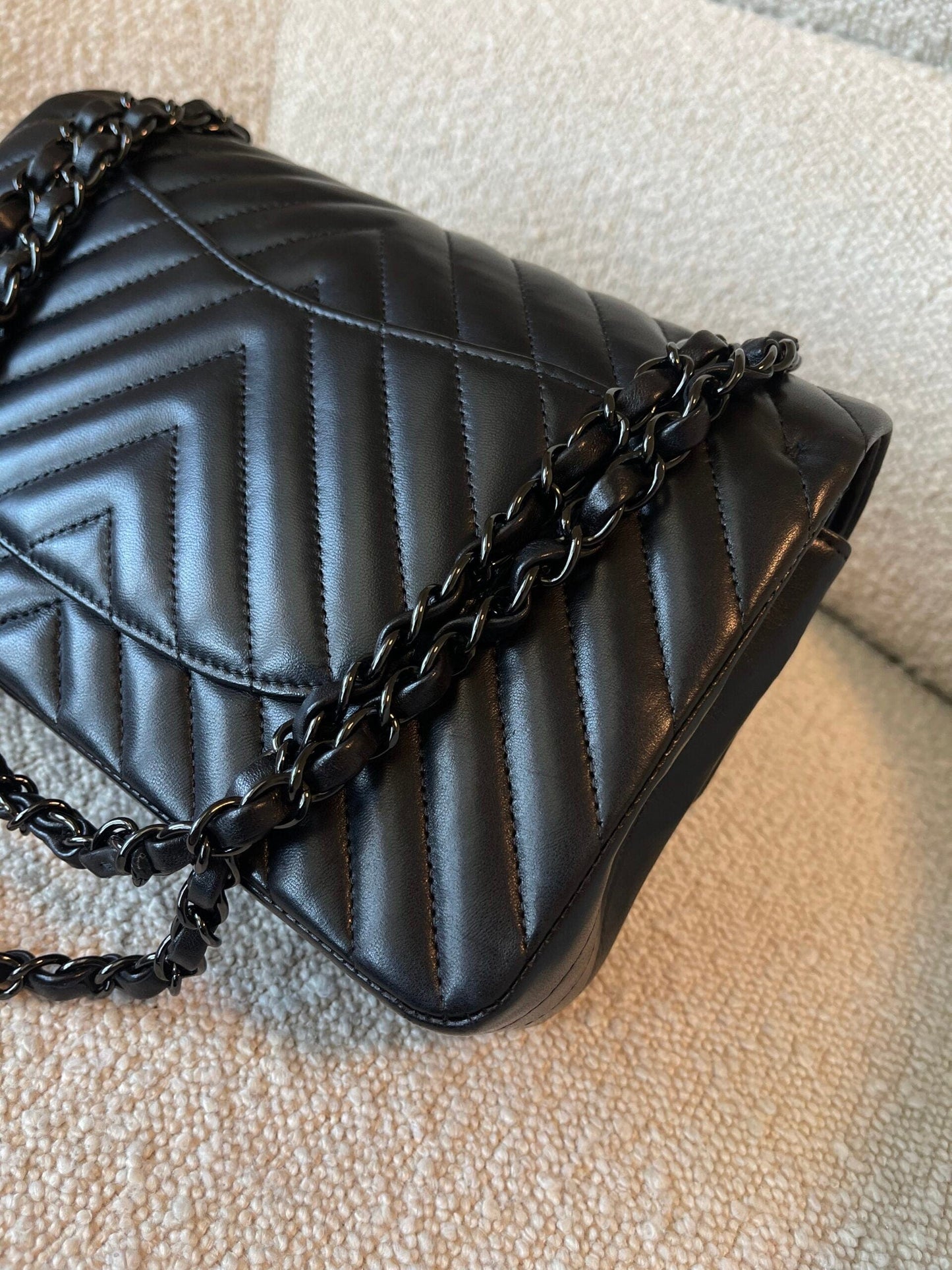 So Black Lambskin Chevron Medium Classic Flap