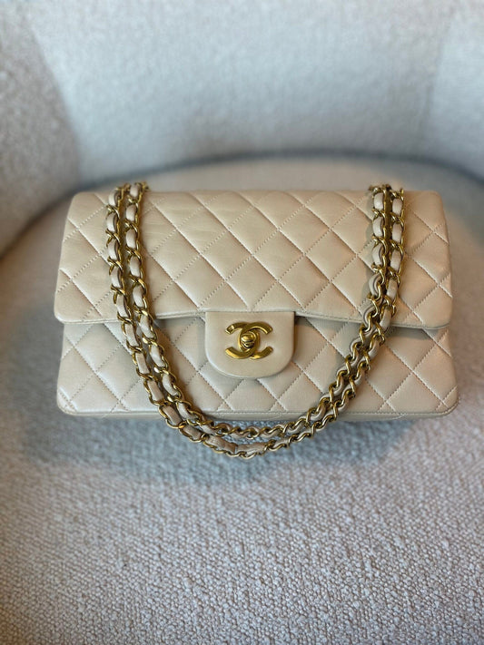 Vintage Beige Lambskin Quilted Classic Flap Medium Gold Hardware