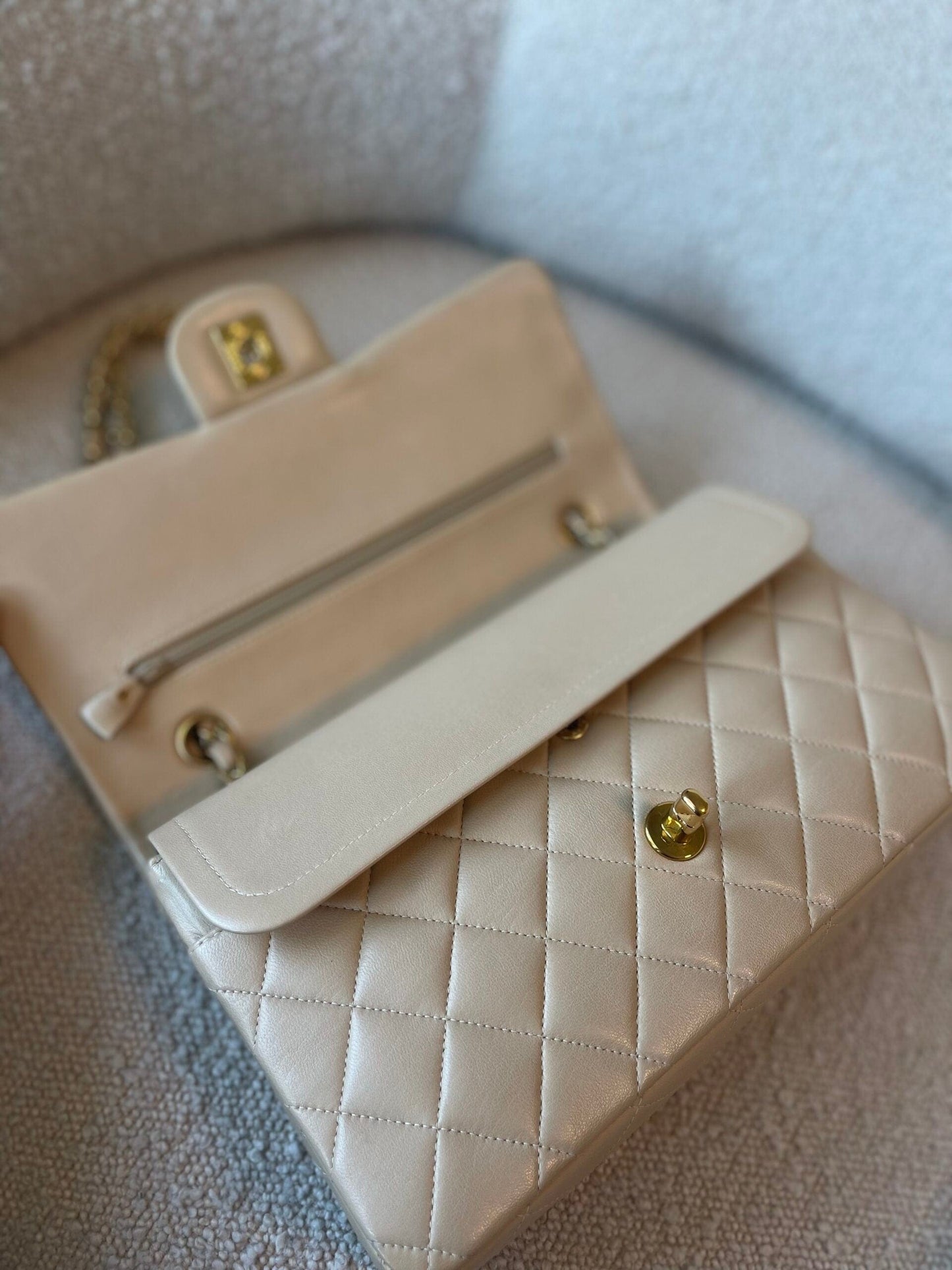 Vintage Beige Lambskin Quilted Classic Flap Medium Gold Hardware