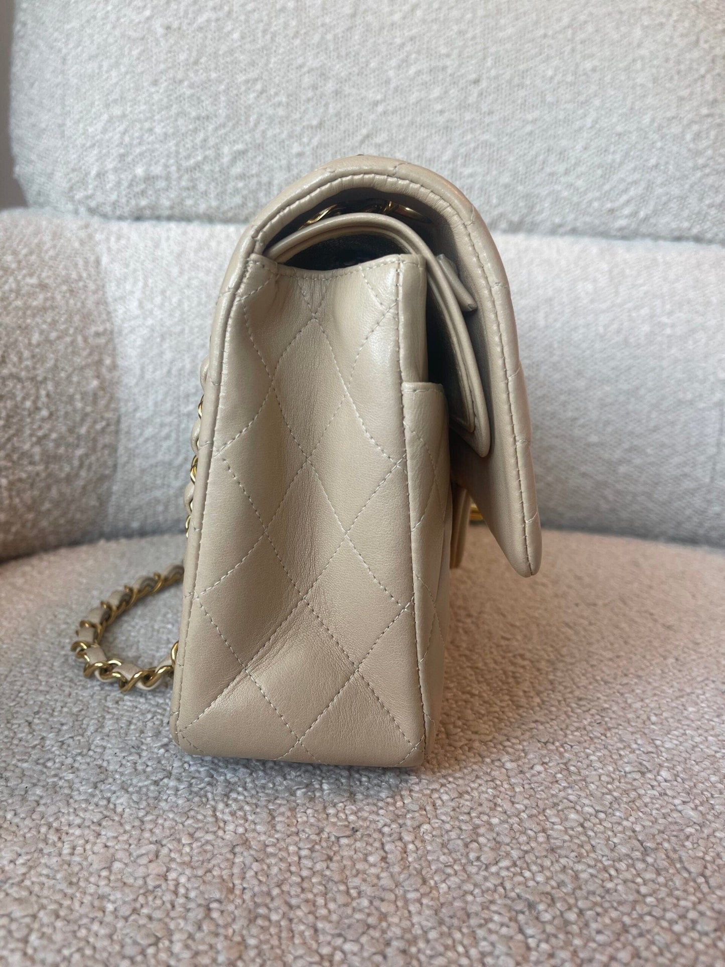 Vintage Beige Lambskin Quilted Classic Flap Medium Gold Hardware