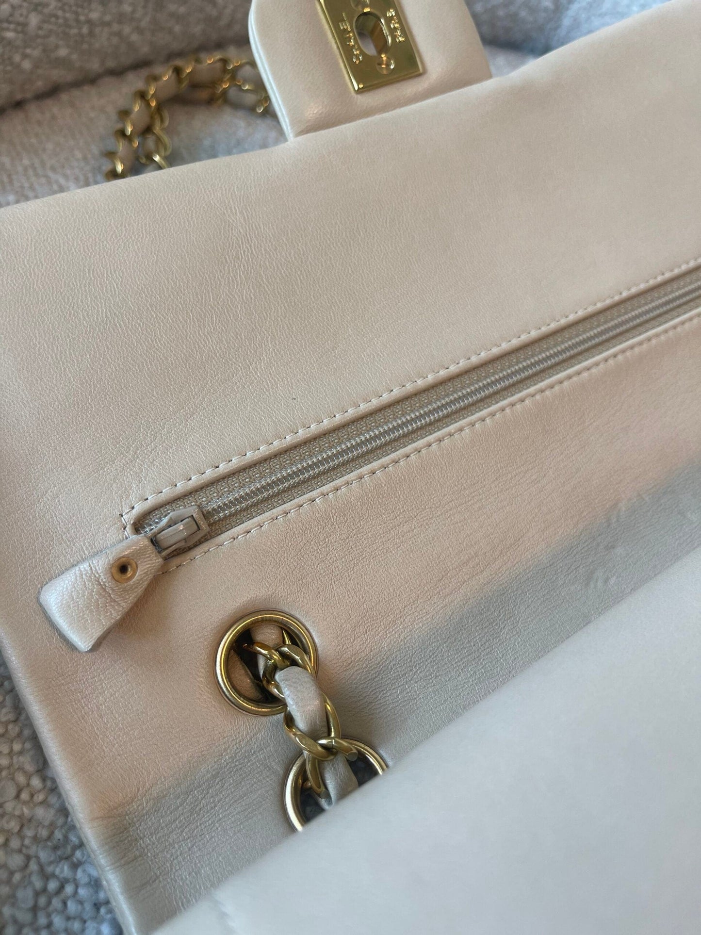 Vintage Beige Lambskin Quilted Classic Flap Medium Gold Hardware