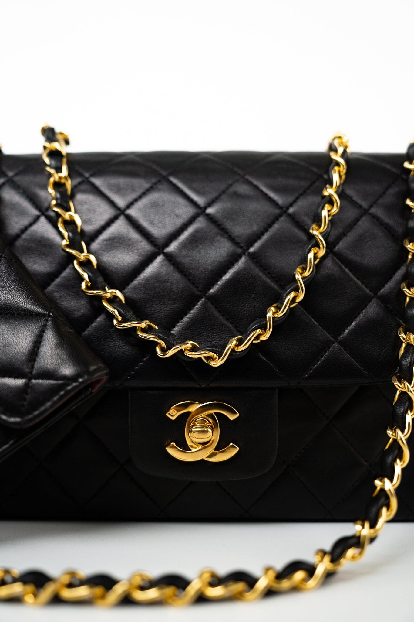 Vintage Black Lambskin Quilted Matelasse Single Flap Bag Gold Hardware