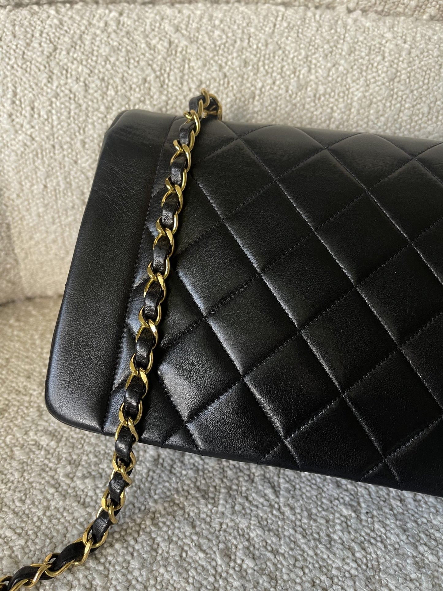 Vintage Black Lambskin Quilted Medium Diana Flap GHW