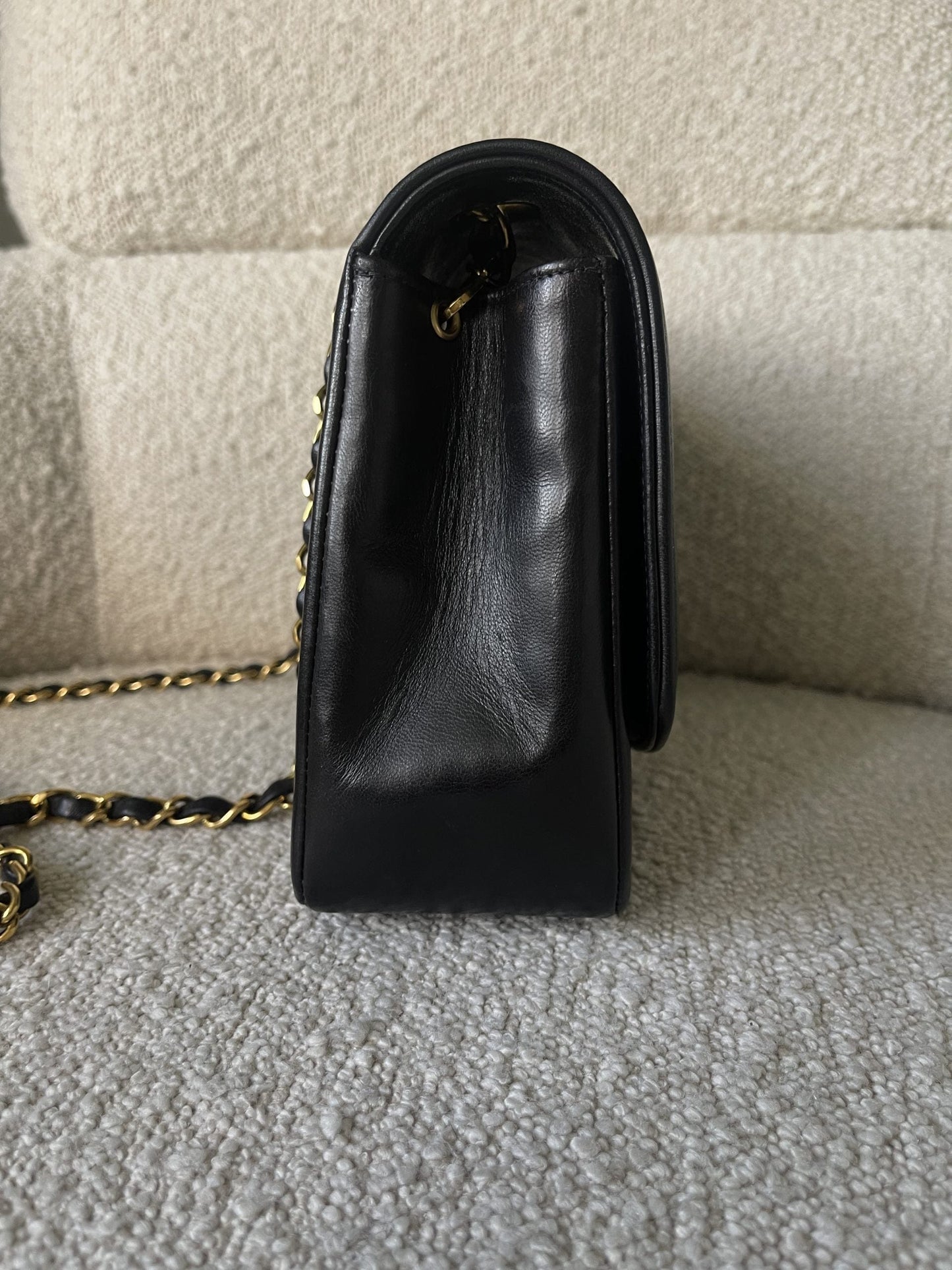 Vintage Black Lambskin Quilted Medium Diana Flap GHW