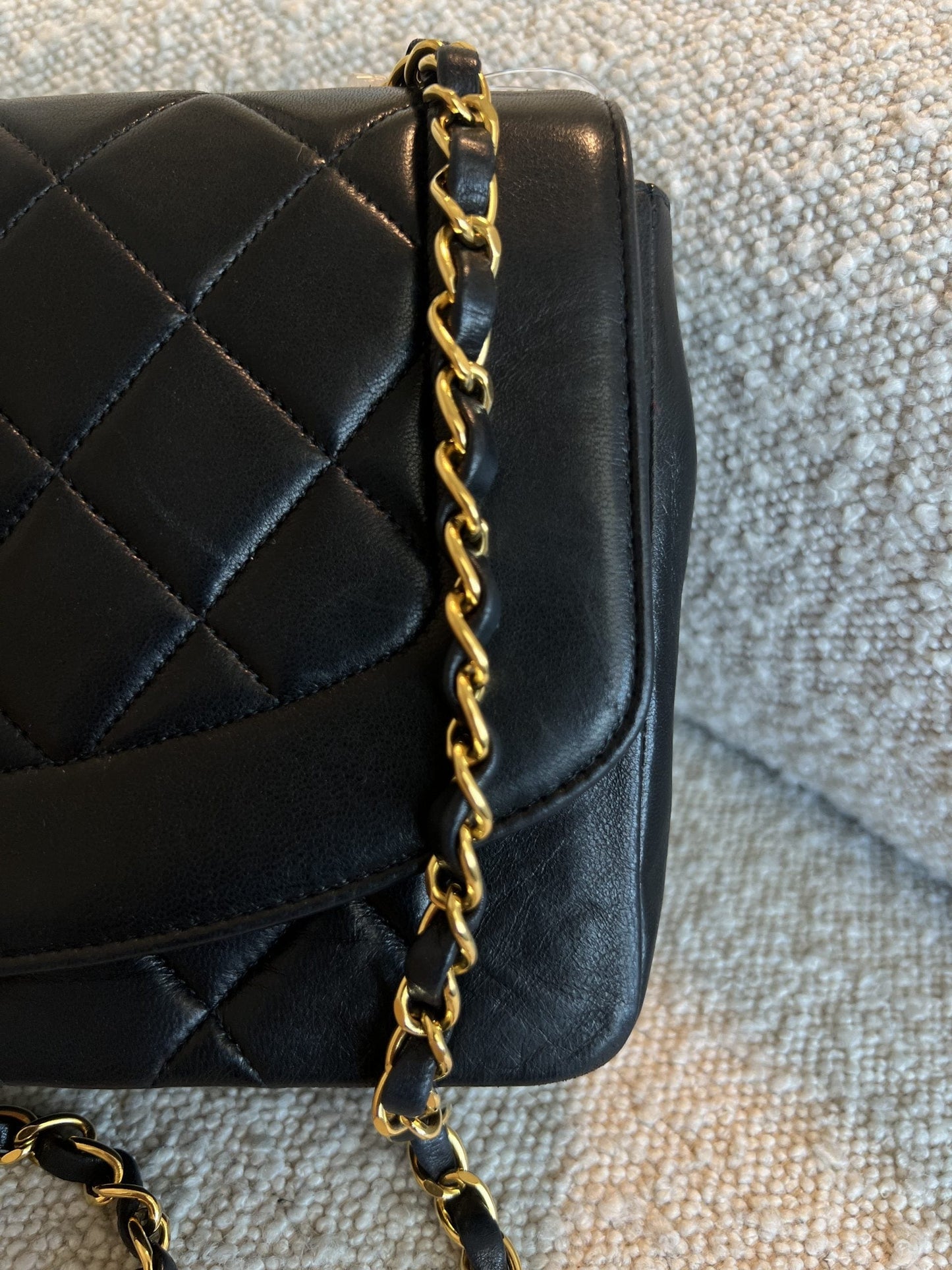 Vintage Black Lambskin Quilted Medium Diana Flap GHW