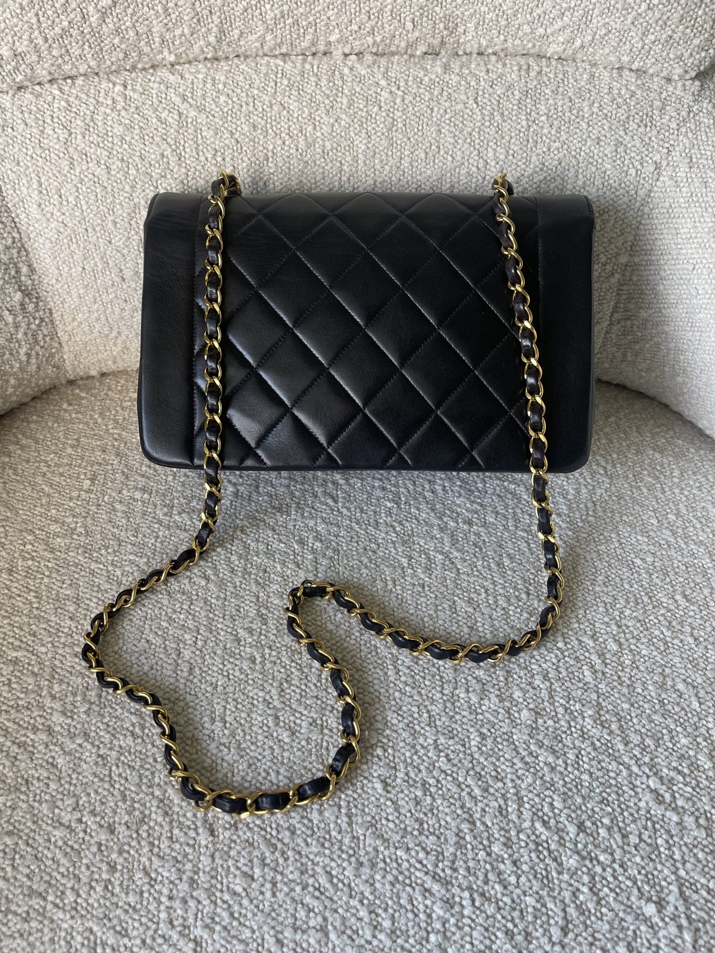 Vintage Black Lambskin Quilted Medium Diana Flap GHW