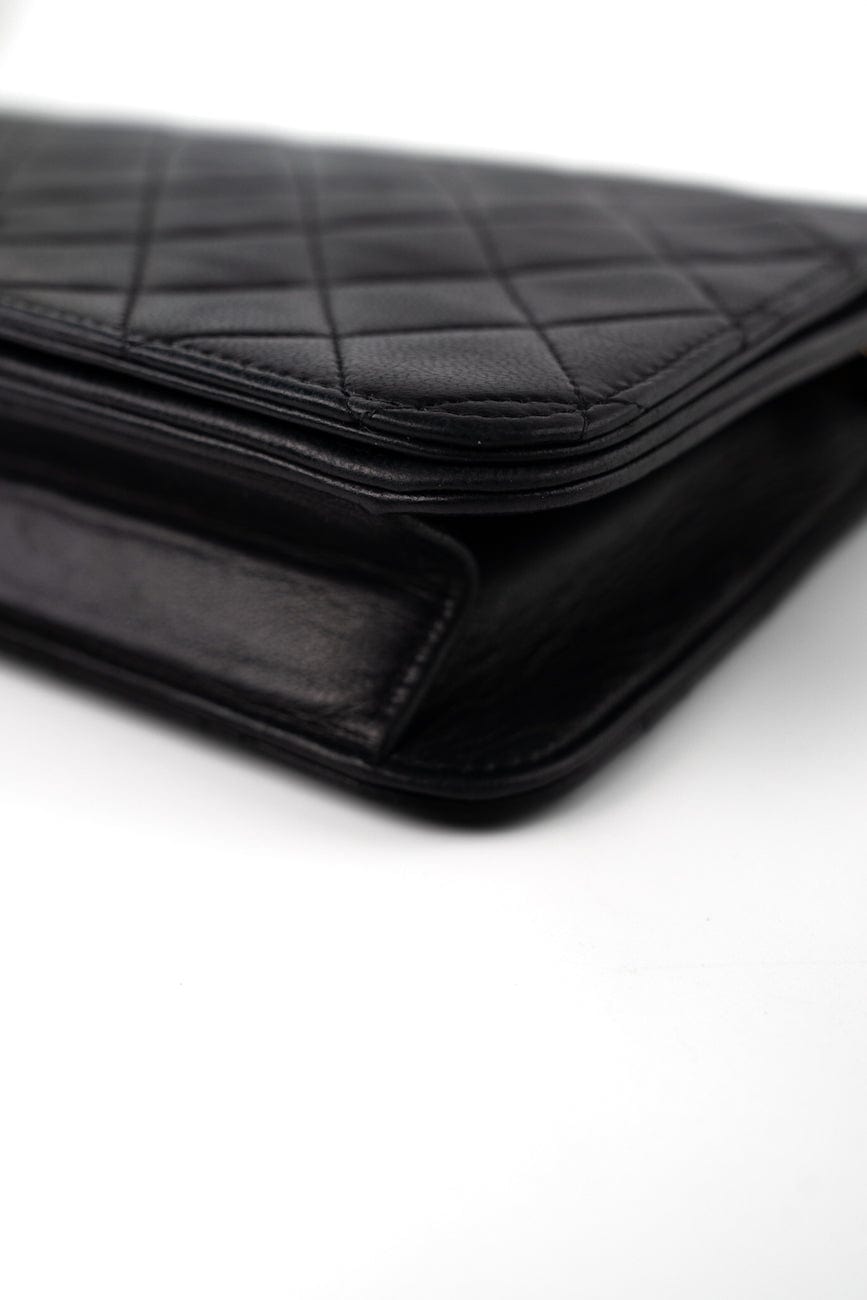 Vintage Black Lambskin Quilted Single Full Flap Shoulder Bag Gold Hardware