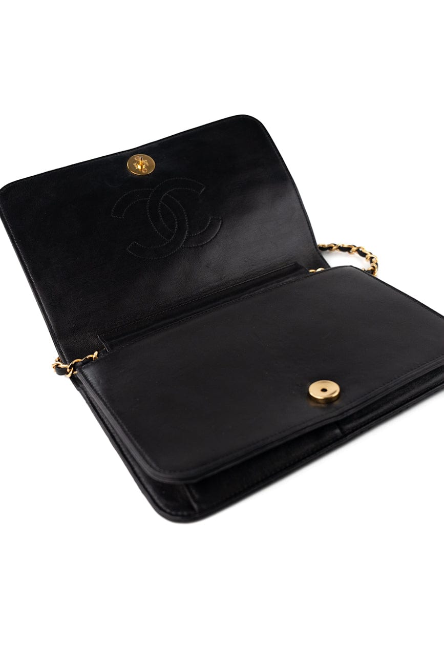 Vintage Black Lambskin Quilted Single Full Flap Shoulder Bag Gold Hardware