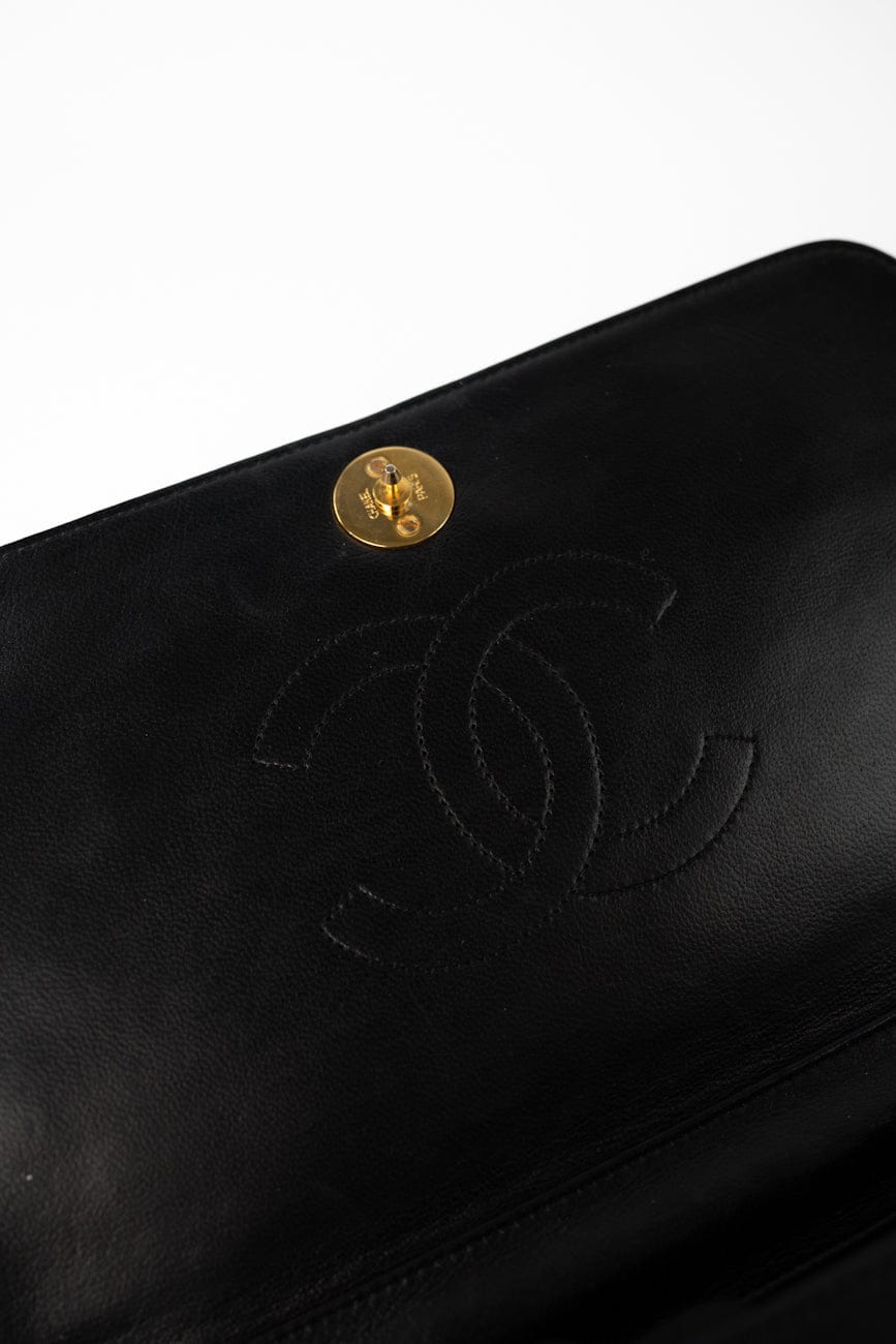 Vintage Black Lambskin Quilted Single Full Flap Shoulder Bag Gold Hardware